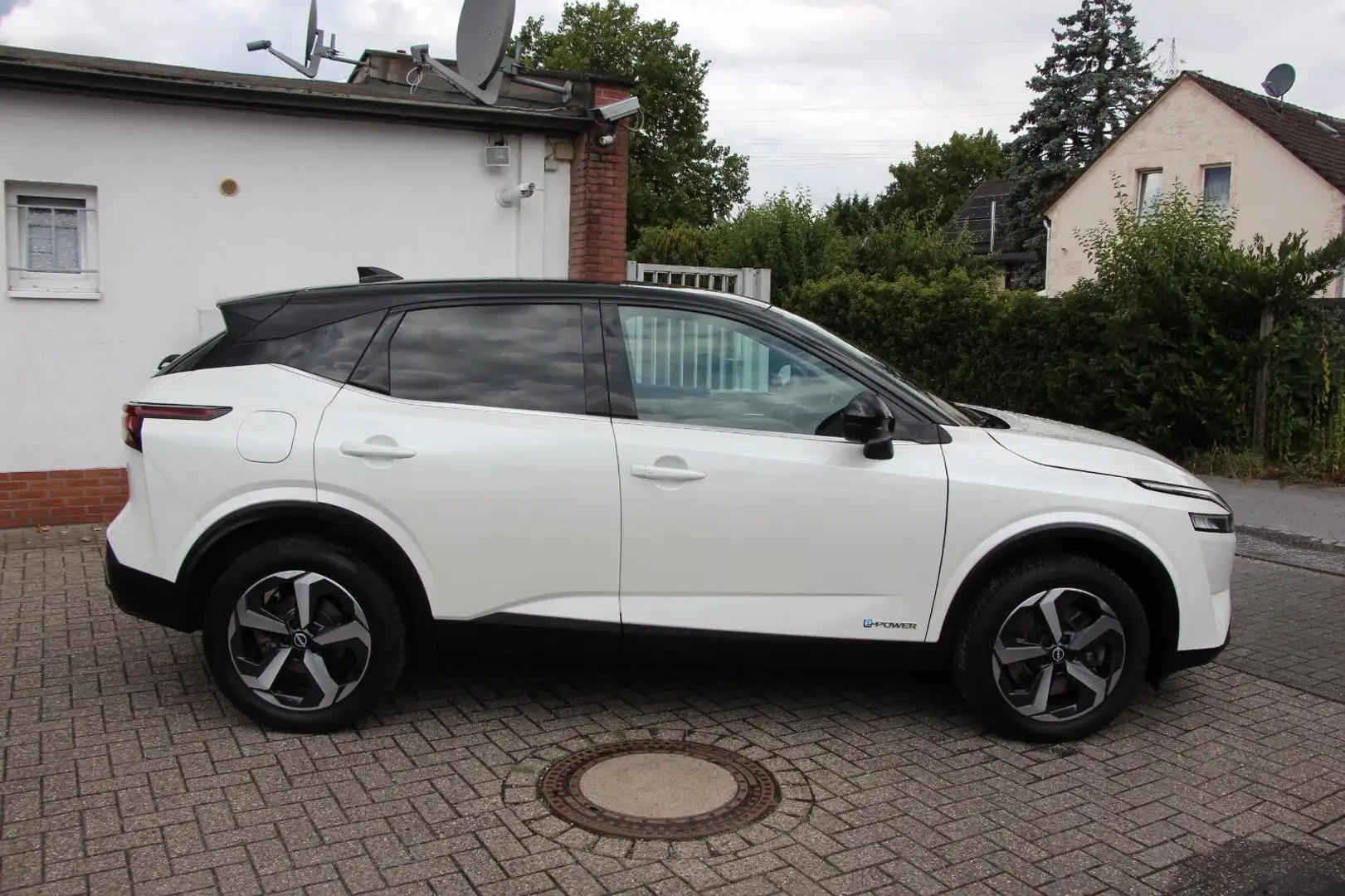 Nissan Qashqai 1.5 VC-T e-Power N-Connecta/31744 Weiß - 2