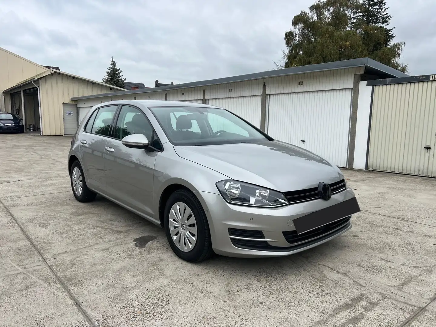 Volkswagen Golf 1.2 TSI 105 BlueMotion Technology Confortline - 1