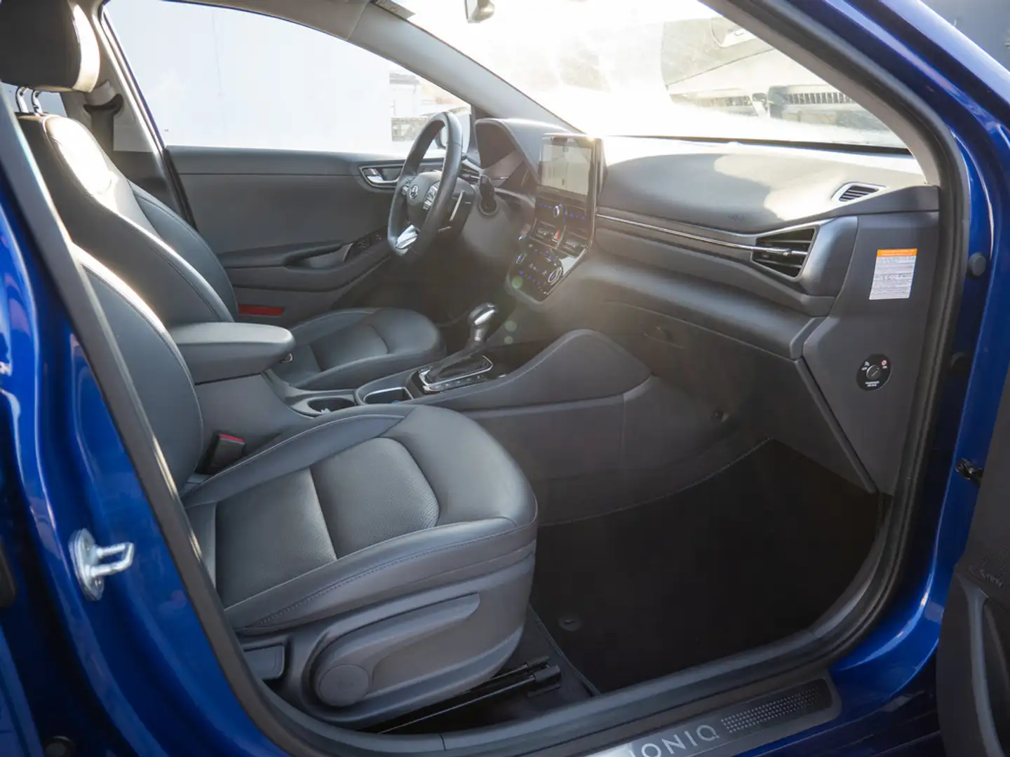Hyundai IONIQ 1.6 Premium PHEV ACC SITZBELÜFTUNG LED Blau - 2