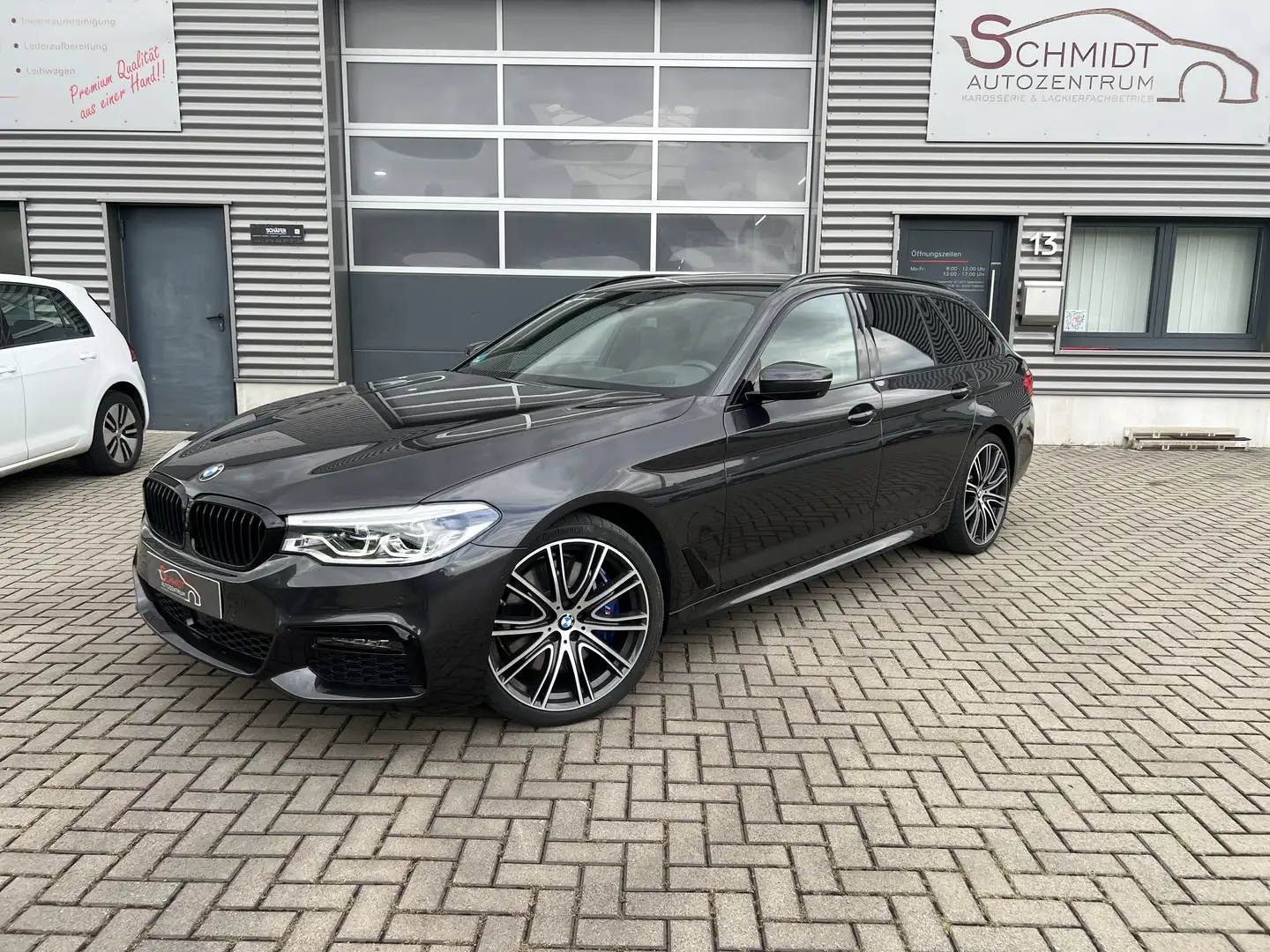 BMW 540 M-Paket Standheizung AHK Night-Vision VollVoll Grau - 2