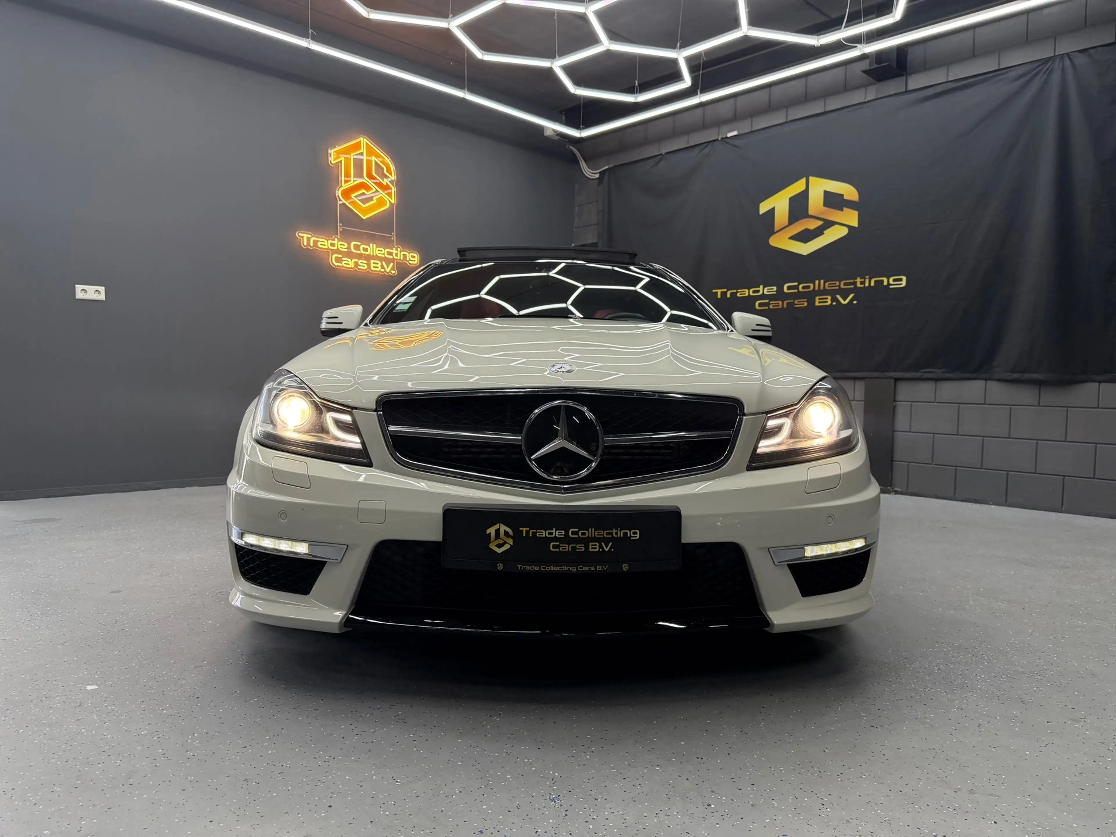 Mercedes-Benz C 63 AMG Coupé Performance Colletings item Vol opties — photo 5
