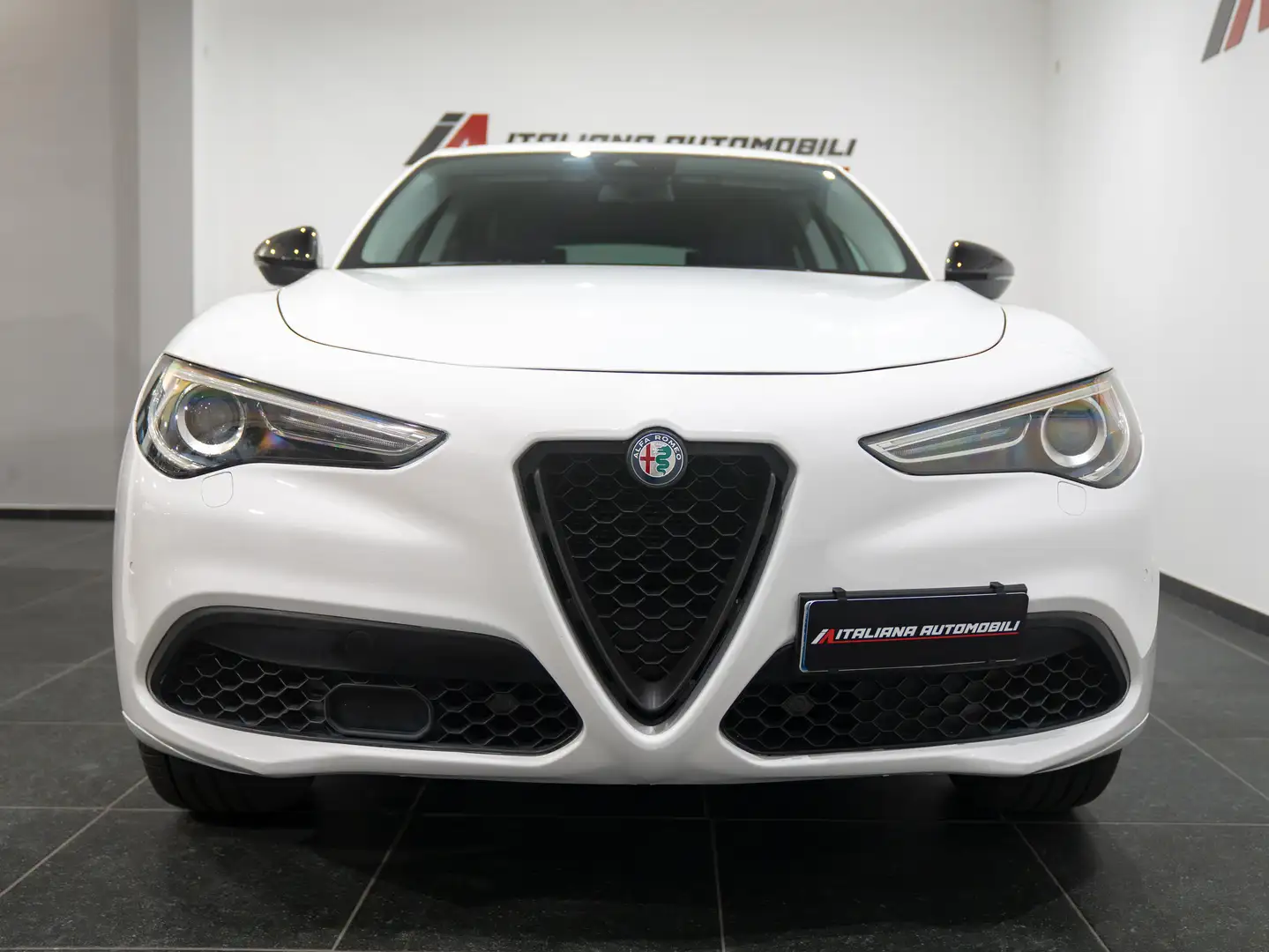 Alfa Romeo Stelvio Stelvio 2.0 t First Edition Q4 280cv auto Bianco - 2