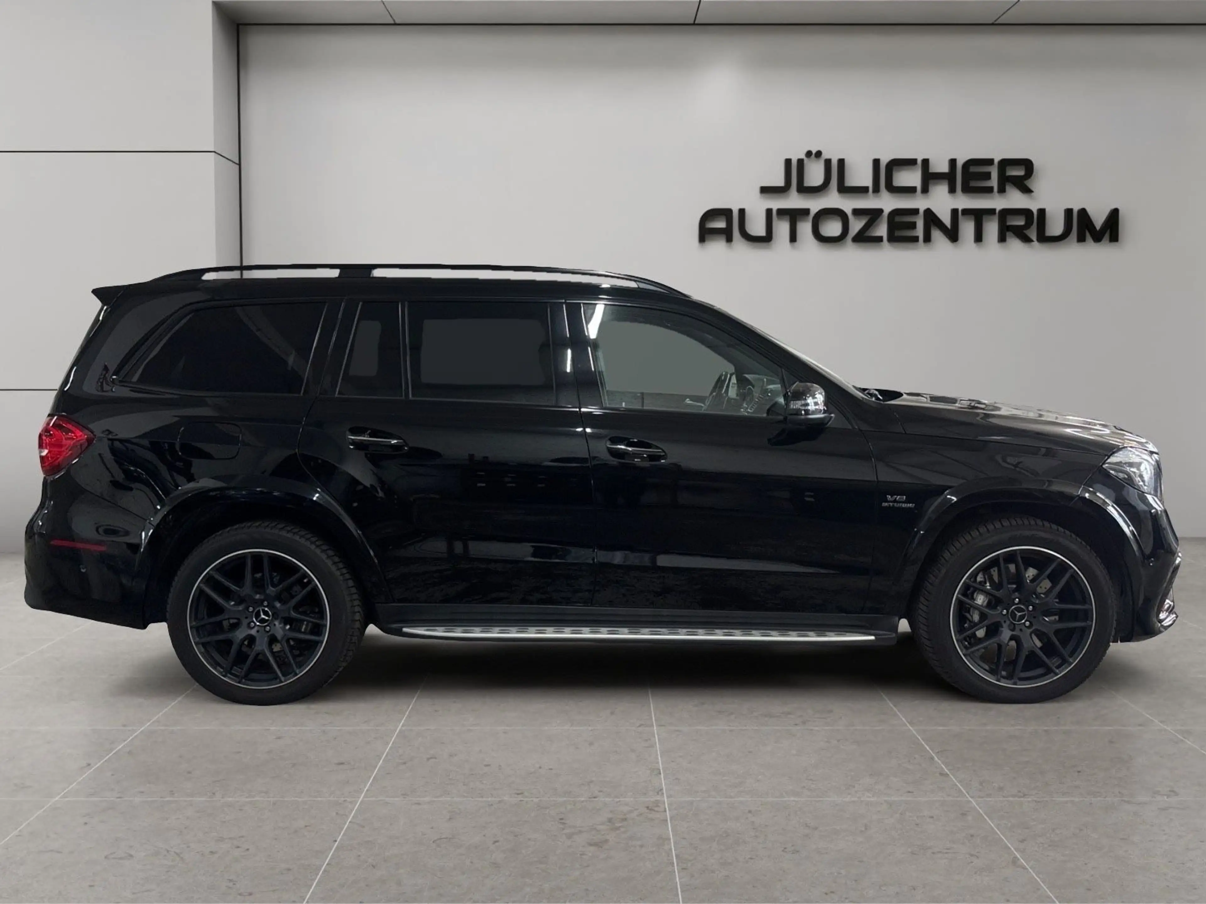 Mercedes-Benz GLS 63 AMG AMG 4Matic, 7-Sitzer, Insp. Neu — photo 2