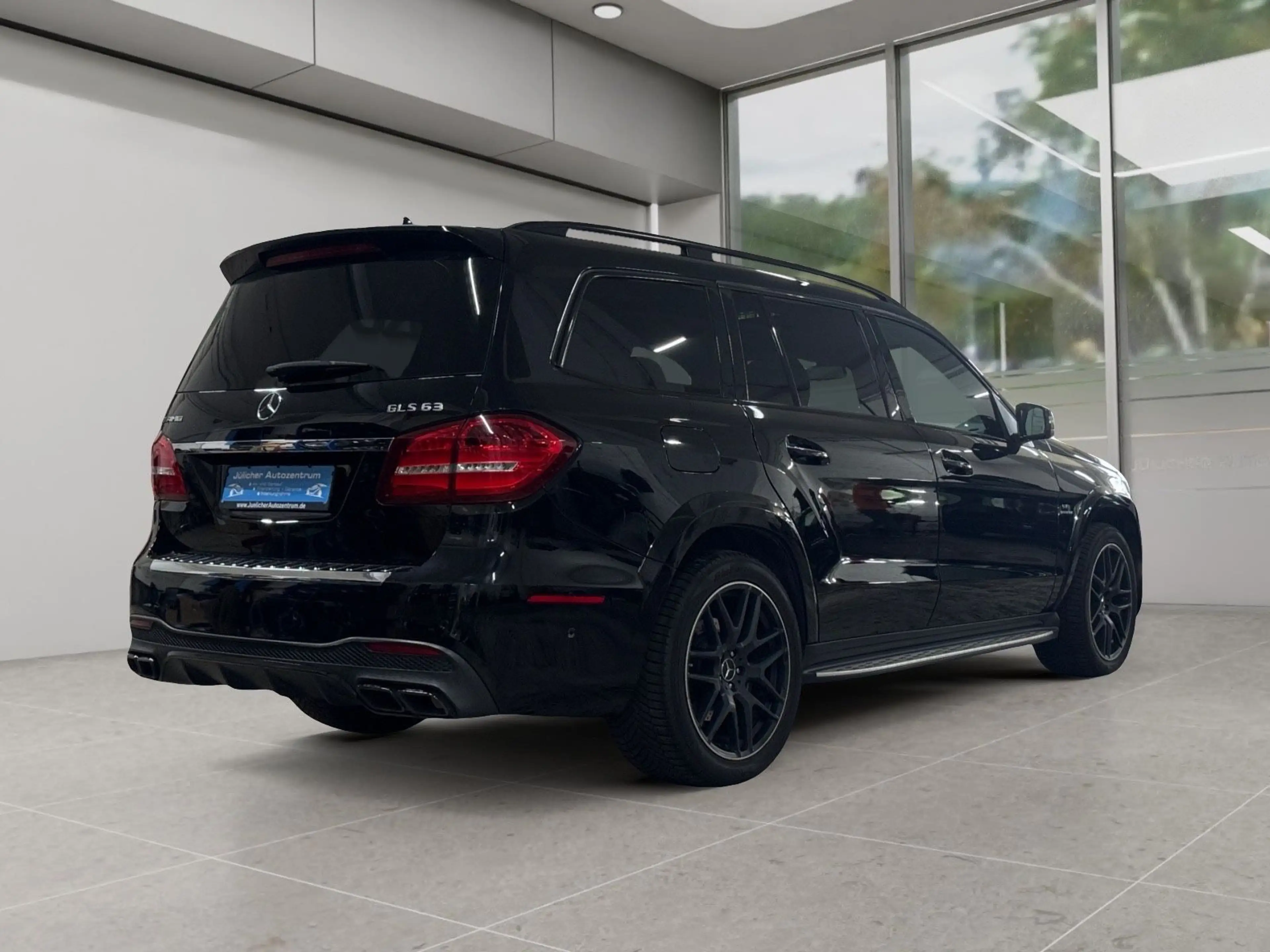 Mercedes-Benz GLS 63 AMG AMG 4Matic, 7-Sitzer, Insp. Neu — photo 3