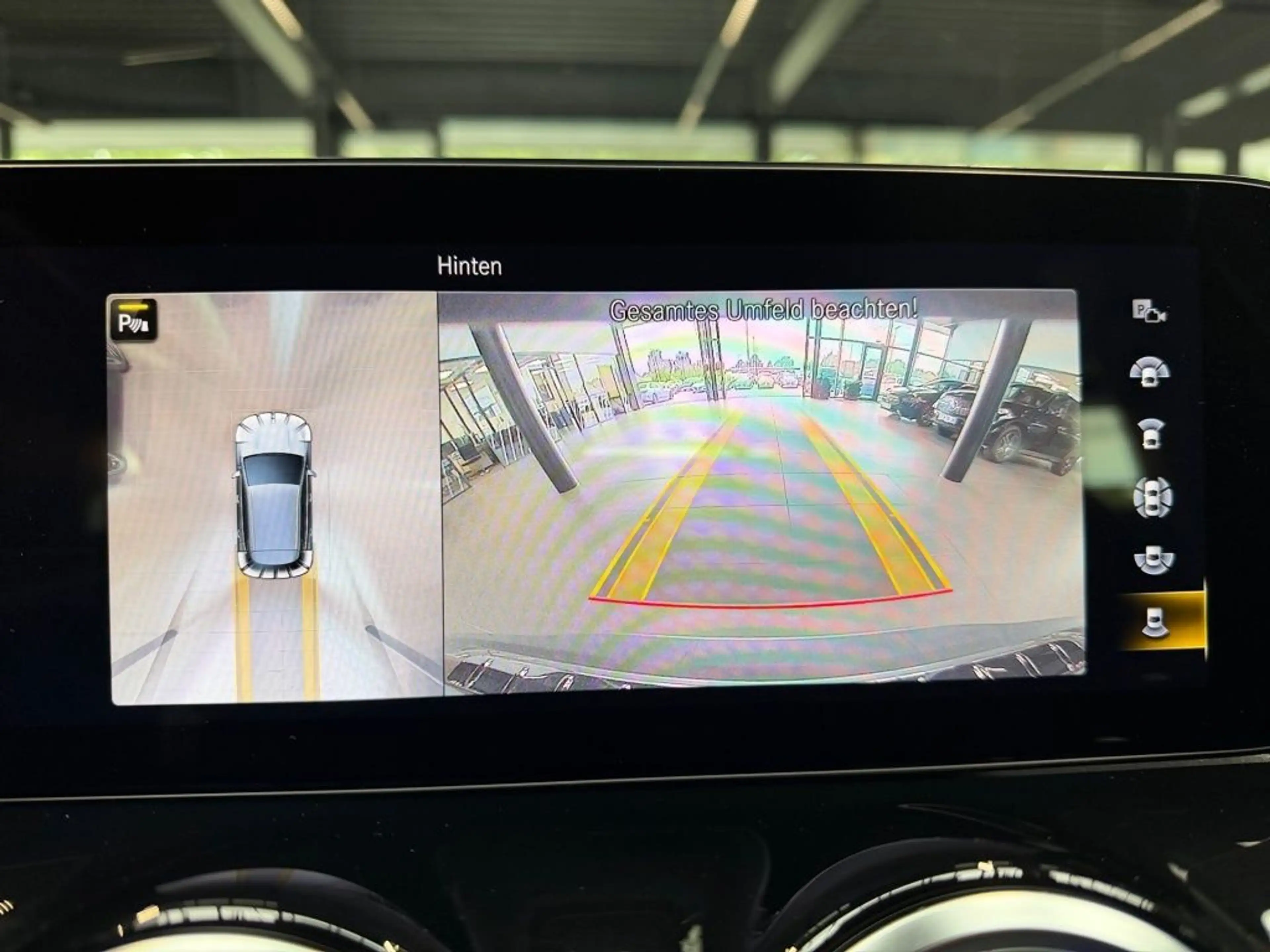 Mercedes-Benz EQA 250 AMG+PANO+HUD+AD.SOUND+360°+MEMORY+DISTR. — photo 10