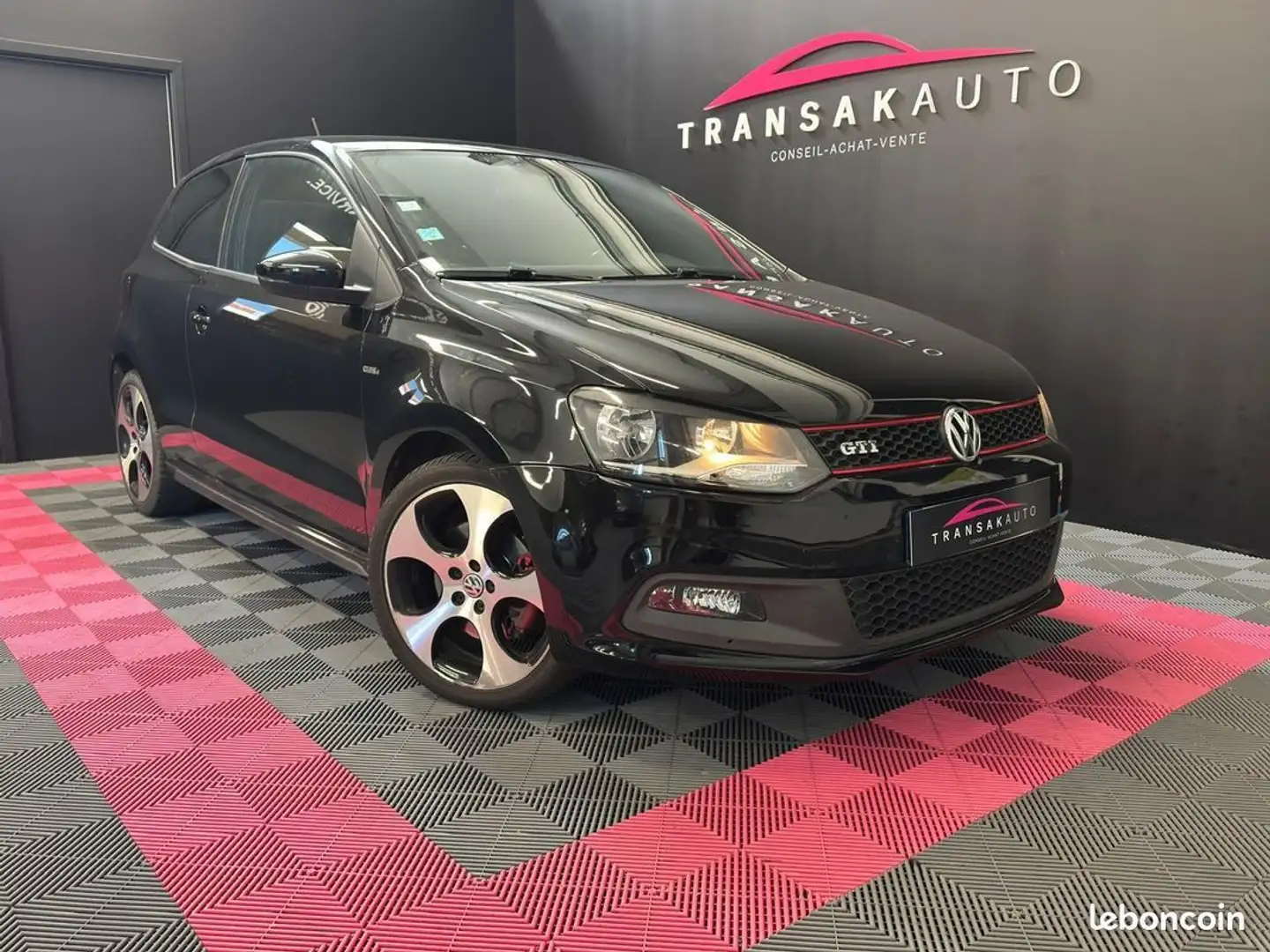 Volkswagen Polo GTI 1.4 TSI 180ch DSG7 SUIVI COMPLET RÉVISION À JO Noir - 1