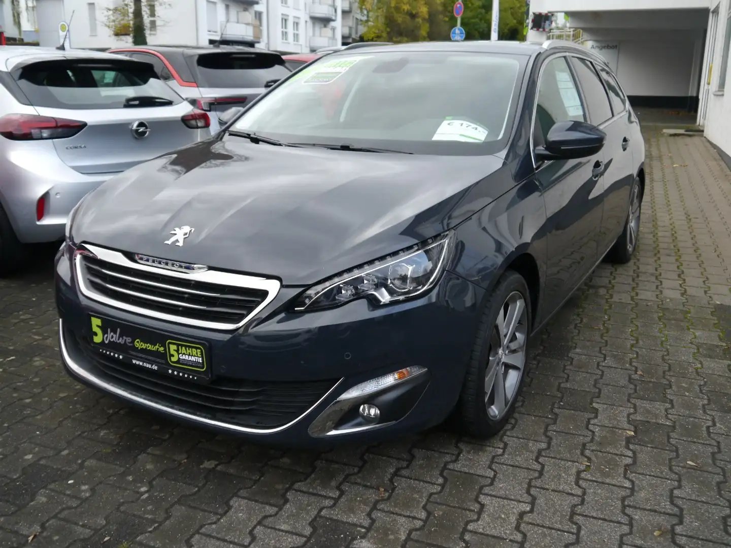 Peugeot 308 1.2 L PureTech 130 SW Allure Inkl. Big Deal Grigio - 2