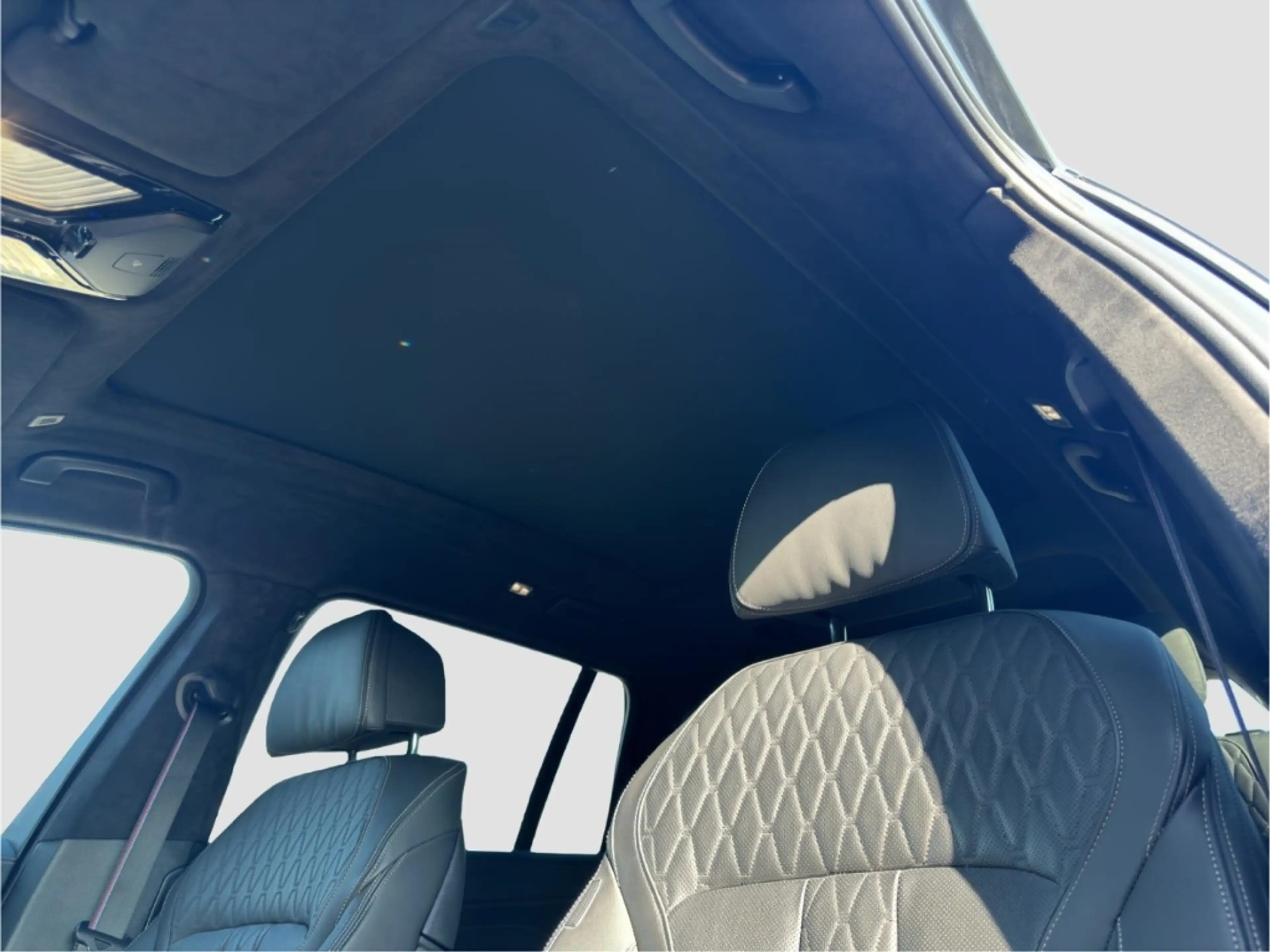 BMW X7 40 d x Drive M SPORT Sky Lounge 7-Sitzer — photo 23