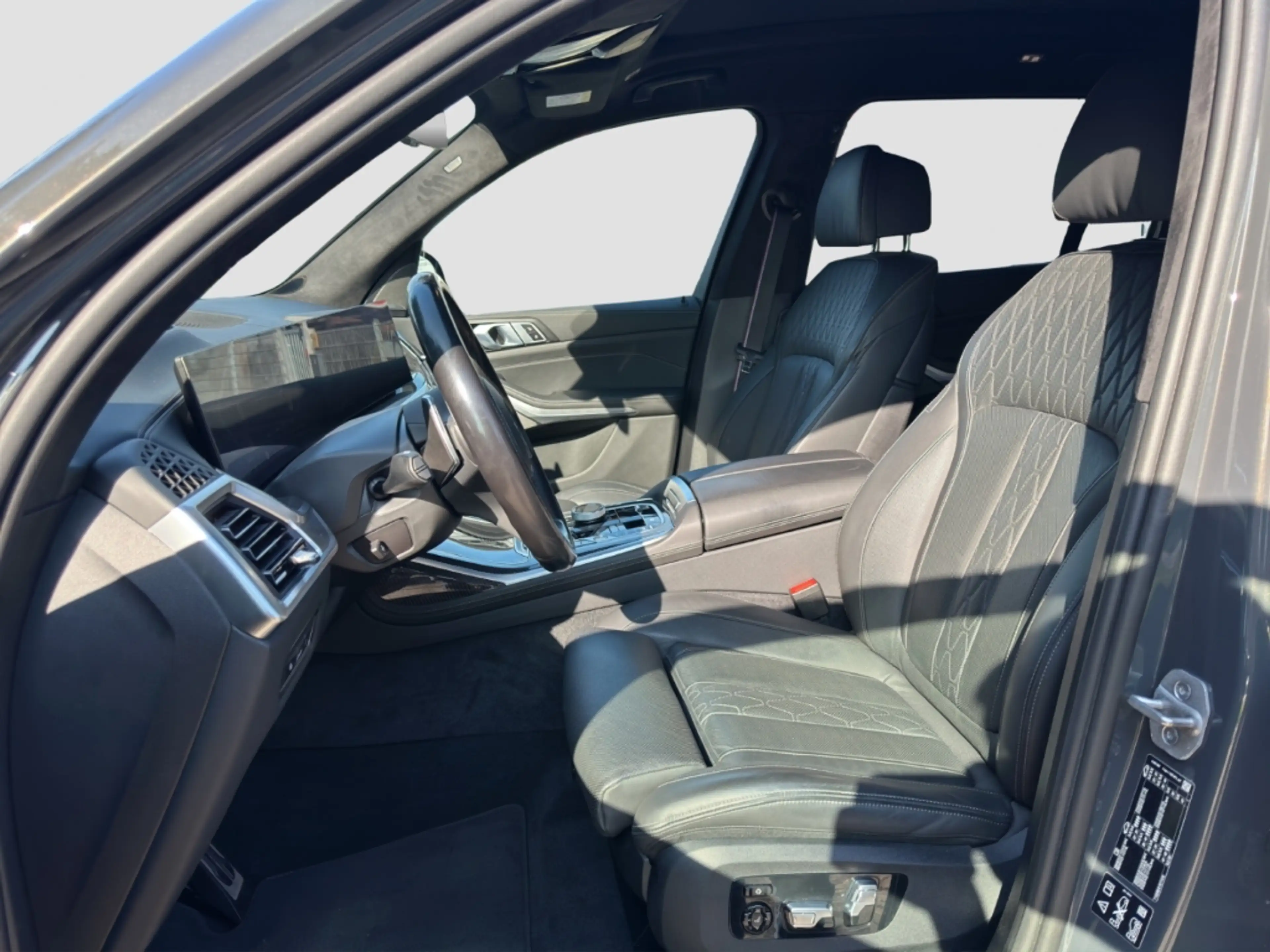 BMW X7 40 d x Drive M SPORT Sky Lounge 7-Sitzer — photo 11