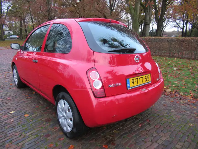 Nissan Micra view 4