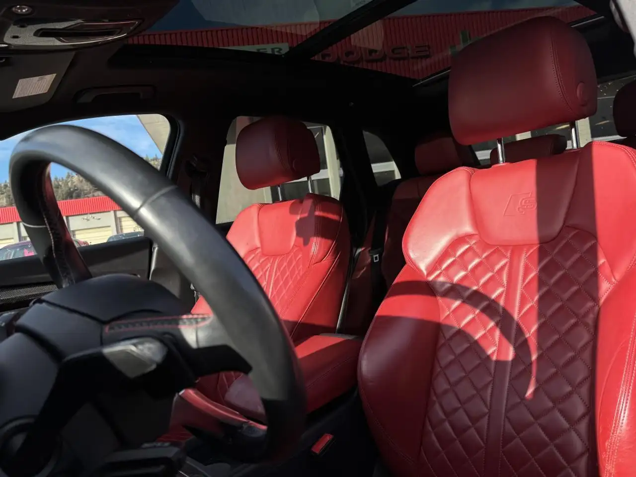Audi SQ5 снимка Audi SQ5