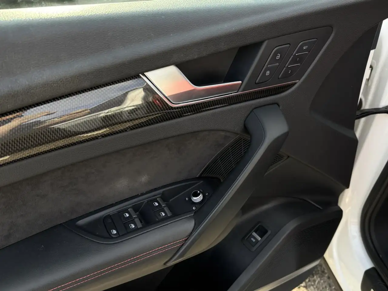 Audi SQ5 снимка Audi SQ5