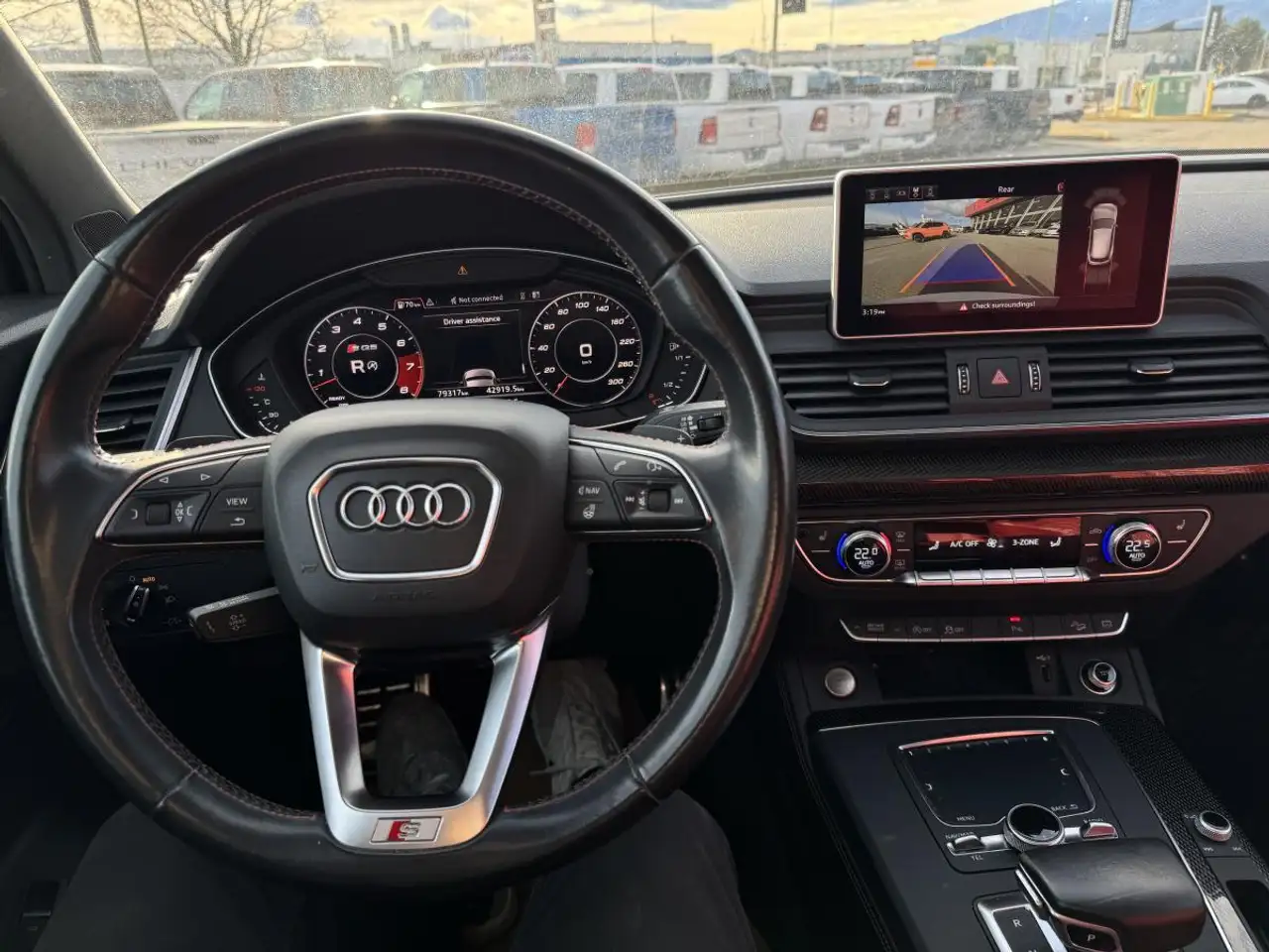 Audi SQ5 снимка Audi SQ5