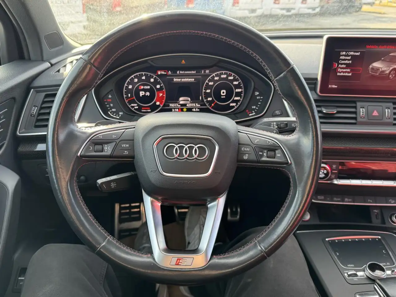 Audi SQ5 снимка Audi SQ5