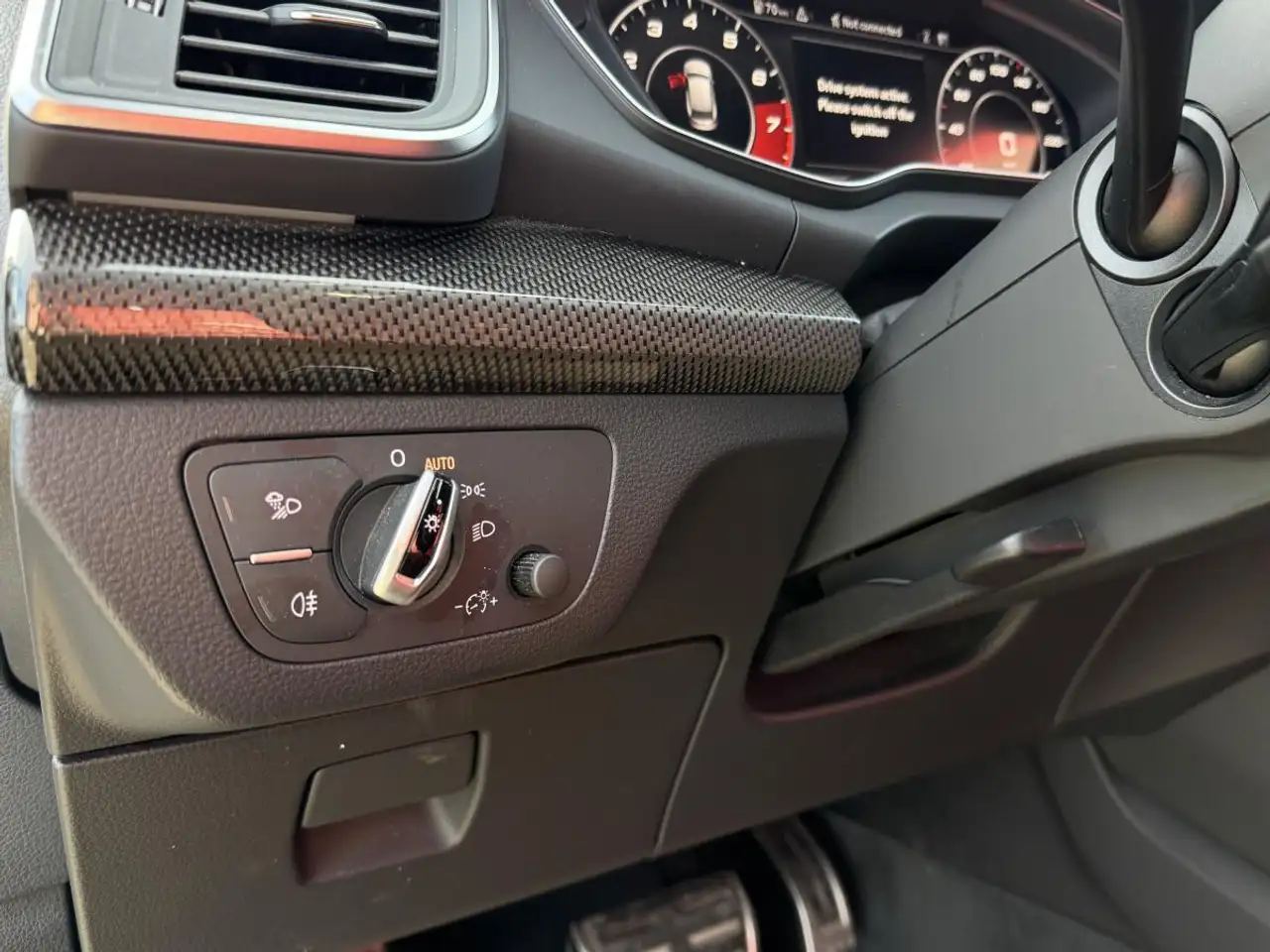 Audi SQ5 снимка Audi SQ5