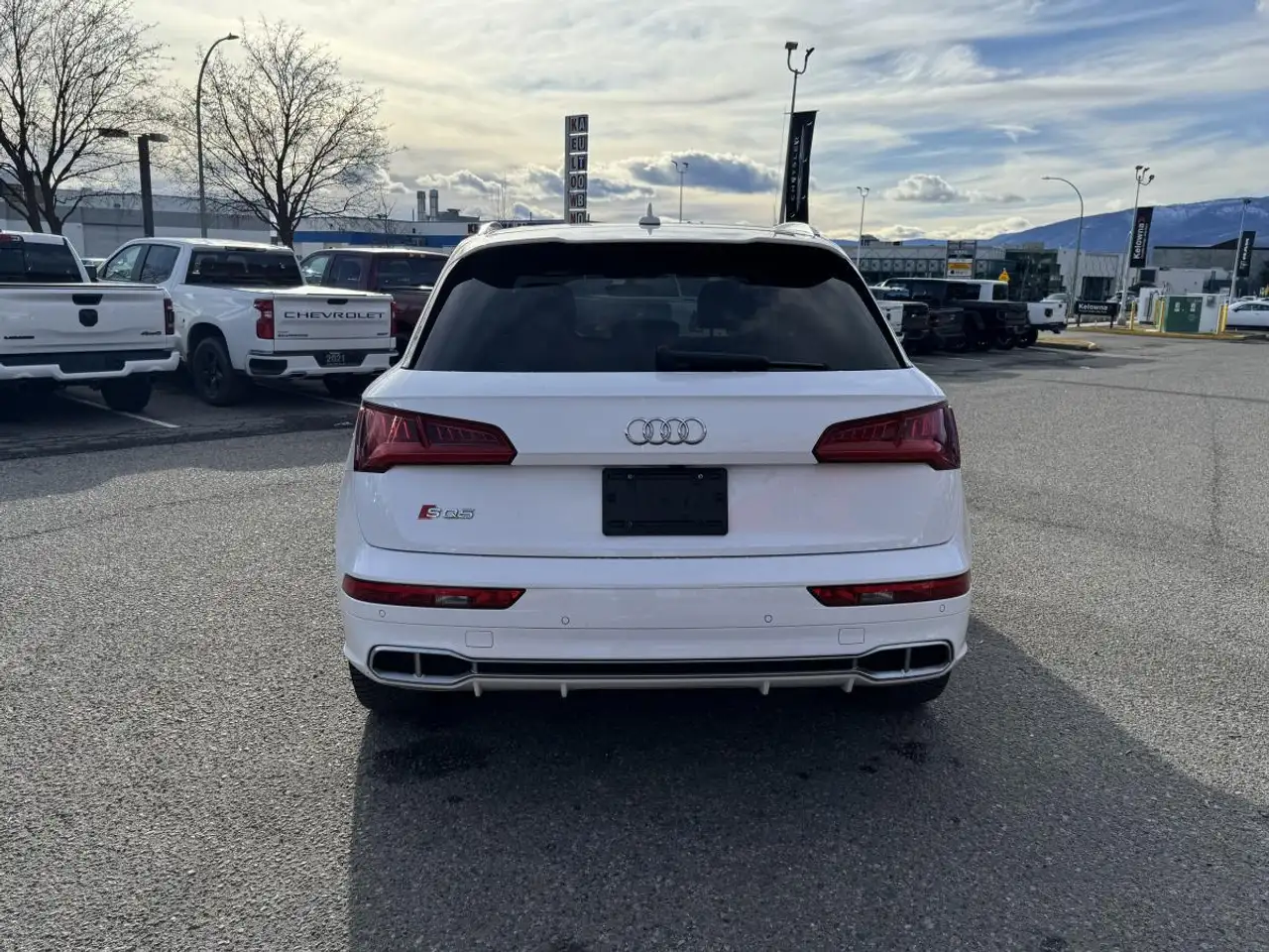 Audi SQ5 снимка Audi SQ5