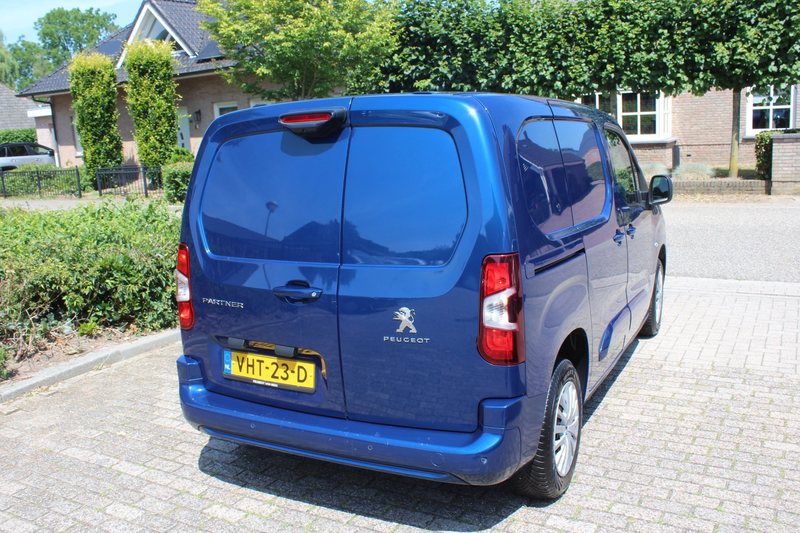 Peugeot Partner 1.5 BlueHDI Asphalt — photo 6