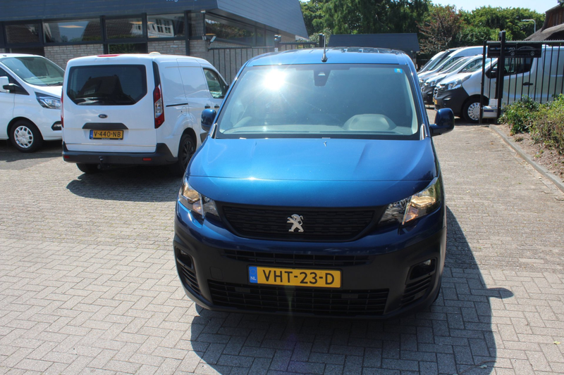 Peugeot Partner 1.5 BlueHDI Asphalt — photo 2