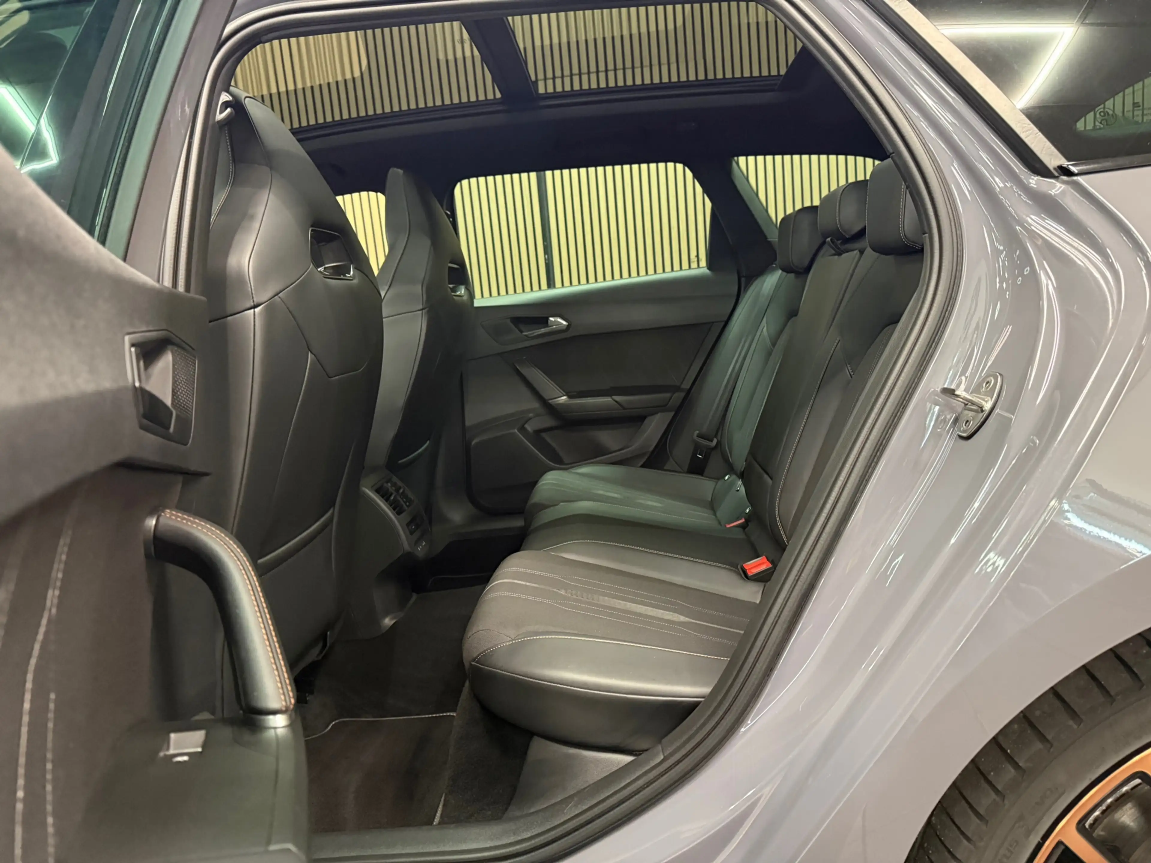 CUPRA Leon Sportstourer 1.4 e-Hybrid VZ Business * Panoramada — photo 22