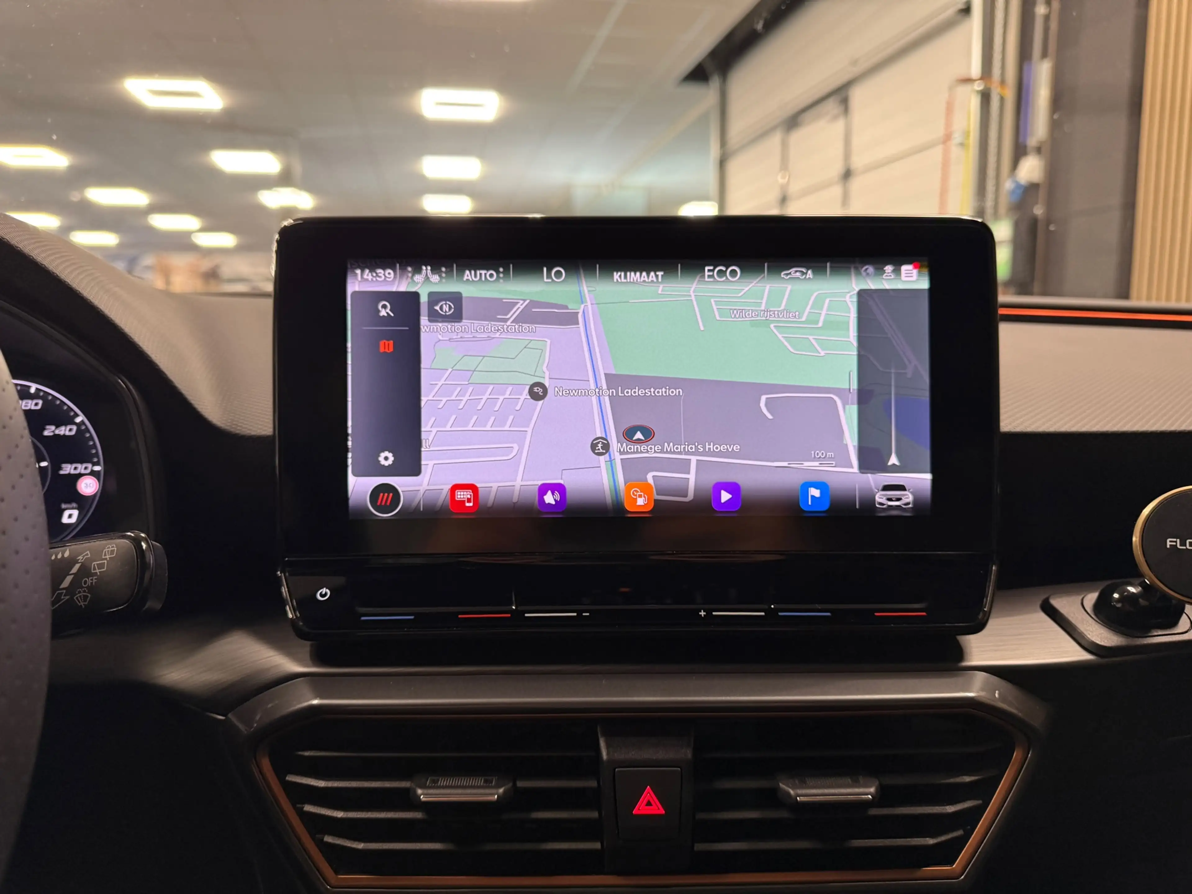 CUPRA Leon Sportstourer 1.4 e-Hybrid VZ Business * Panoramada — photo 17