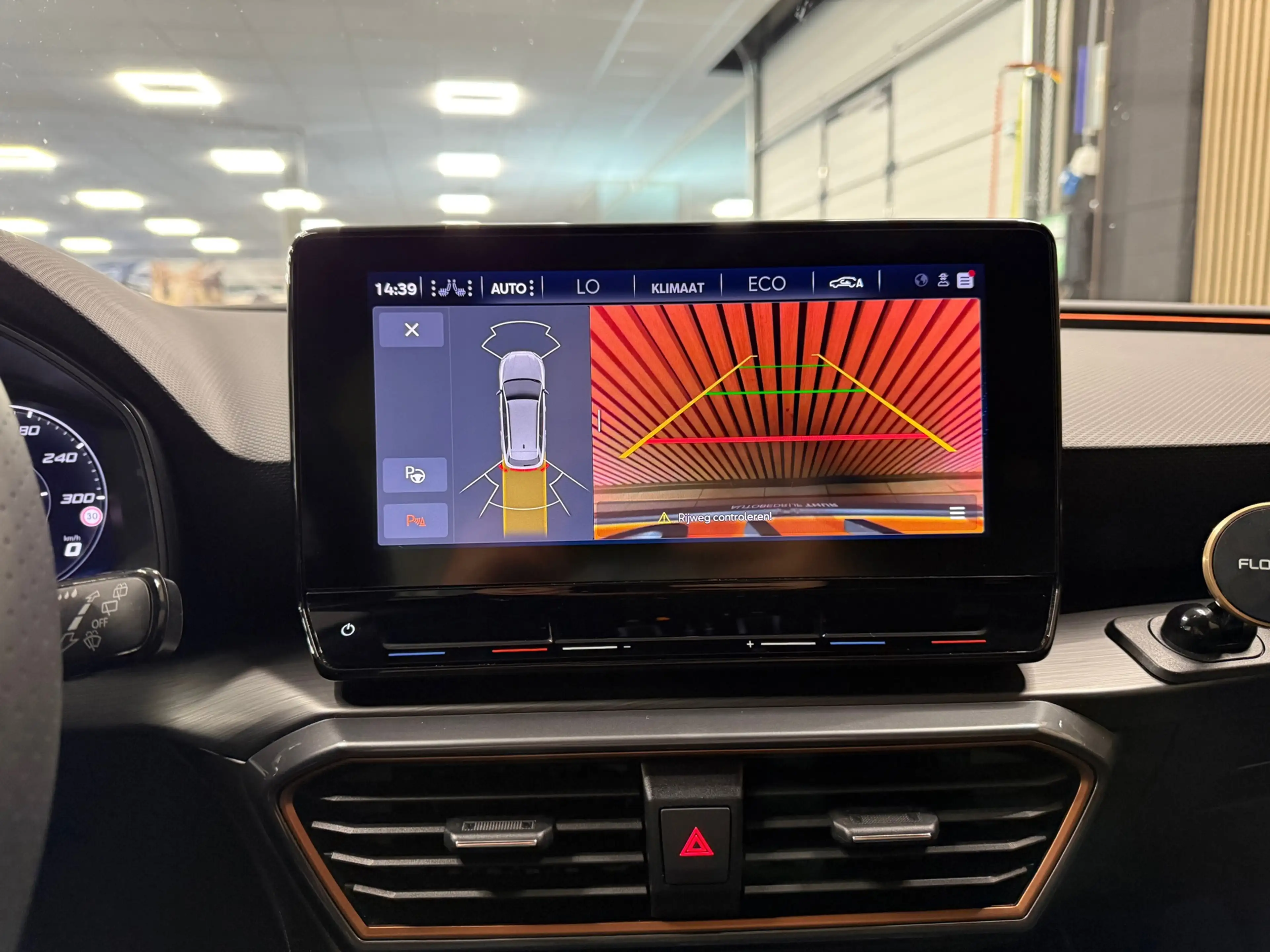 CUPRA Leon Sportstourer 1.4 e-Hybrid VZ Business * Panoramada — photo 18