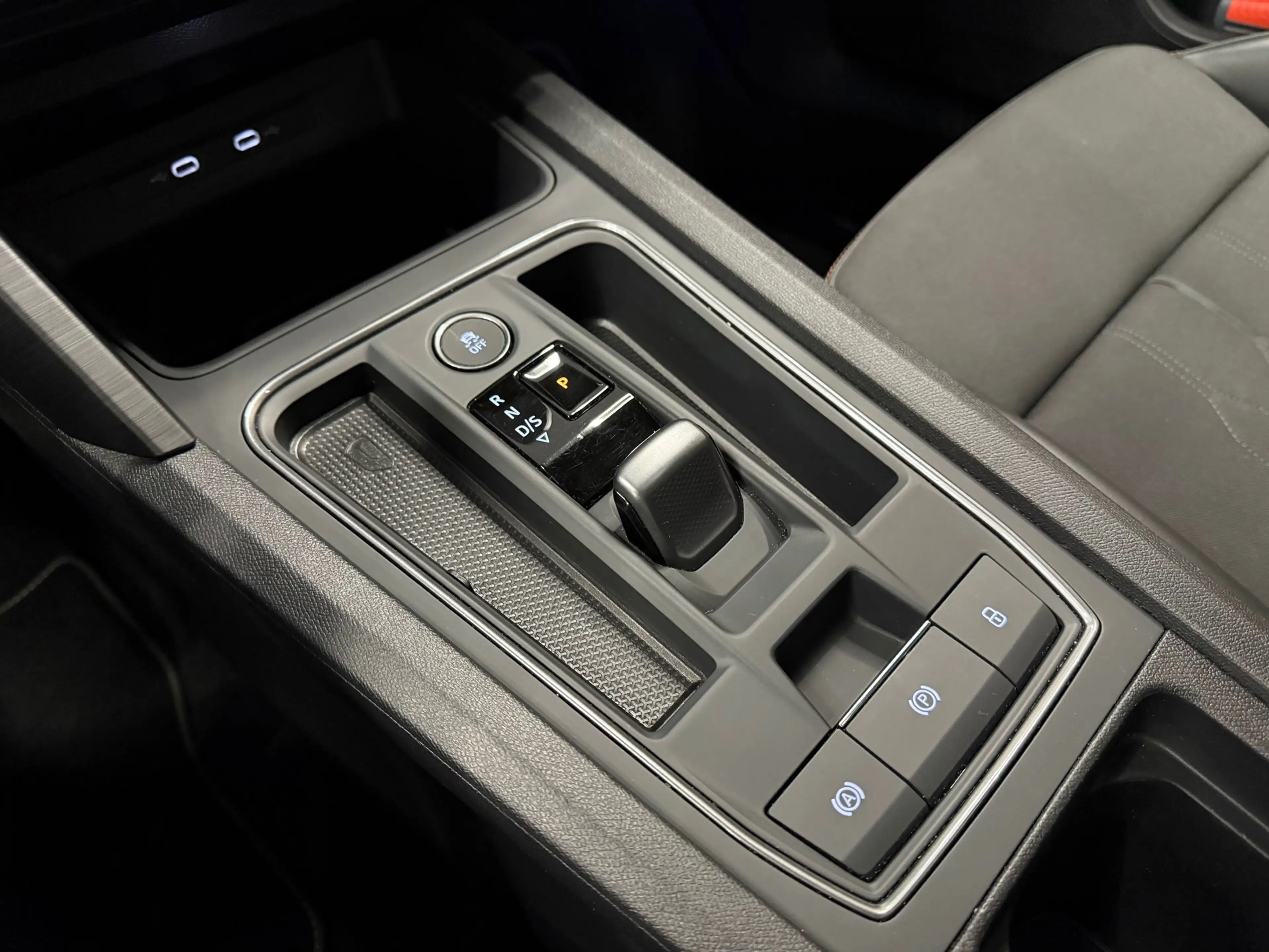 CUPRA Leon Sportstourer 1.4 e-Hybrid VZ Business * Panoramada — photo 20