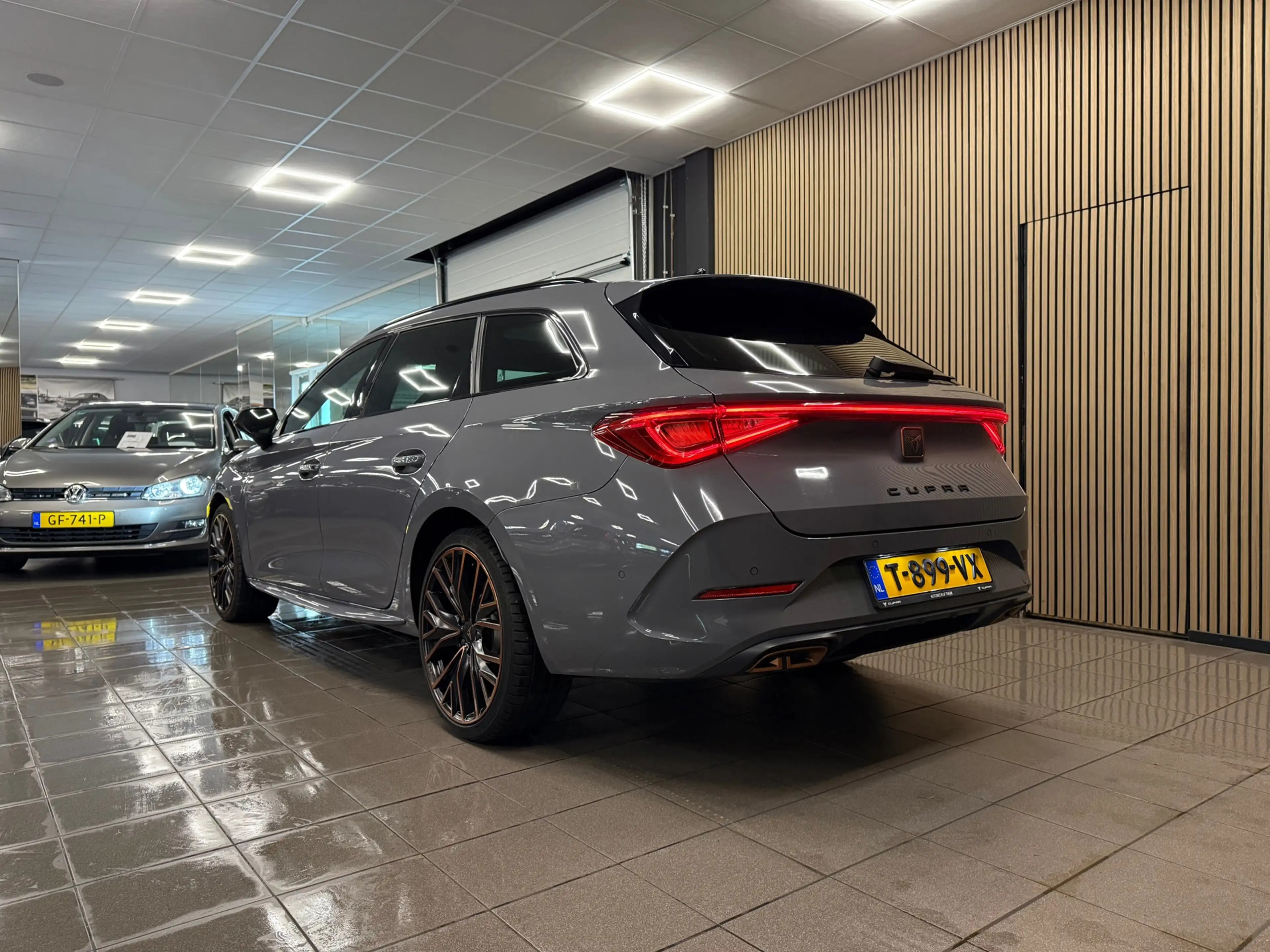 CUPRA Leon Sportstourer 1.4 e-Hybrid VZ Business * Panoramada — photo 3