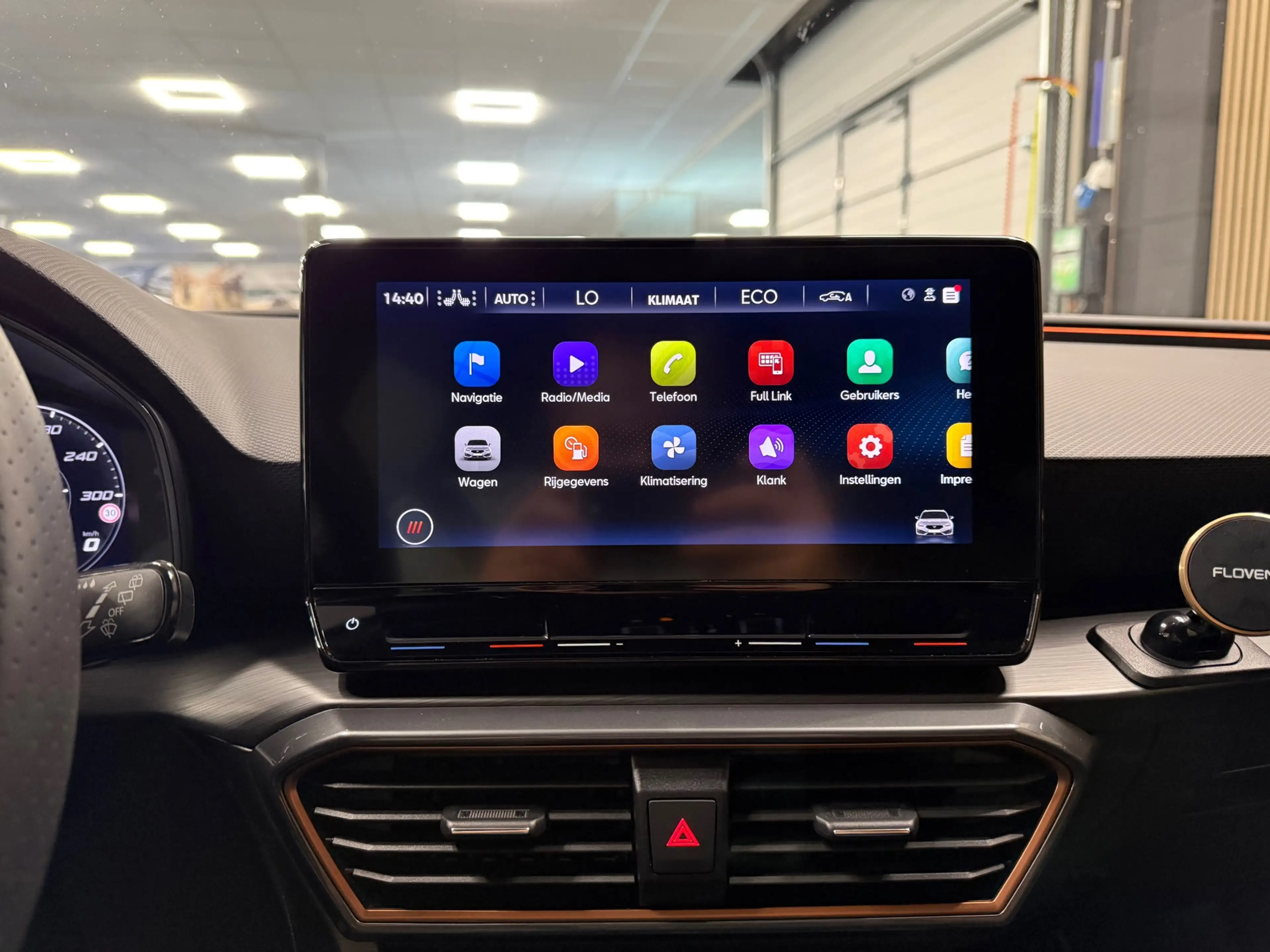 CUPRA Leon Sportstourer 1.4 e-Hybrid VZ Business * Panoramada — photo 16