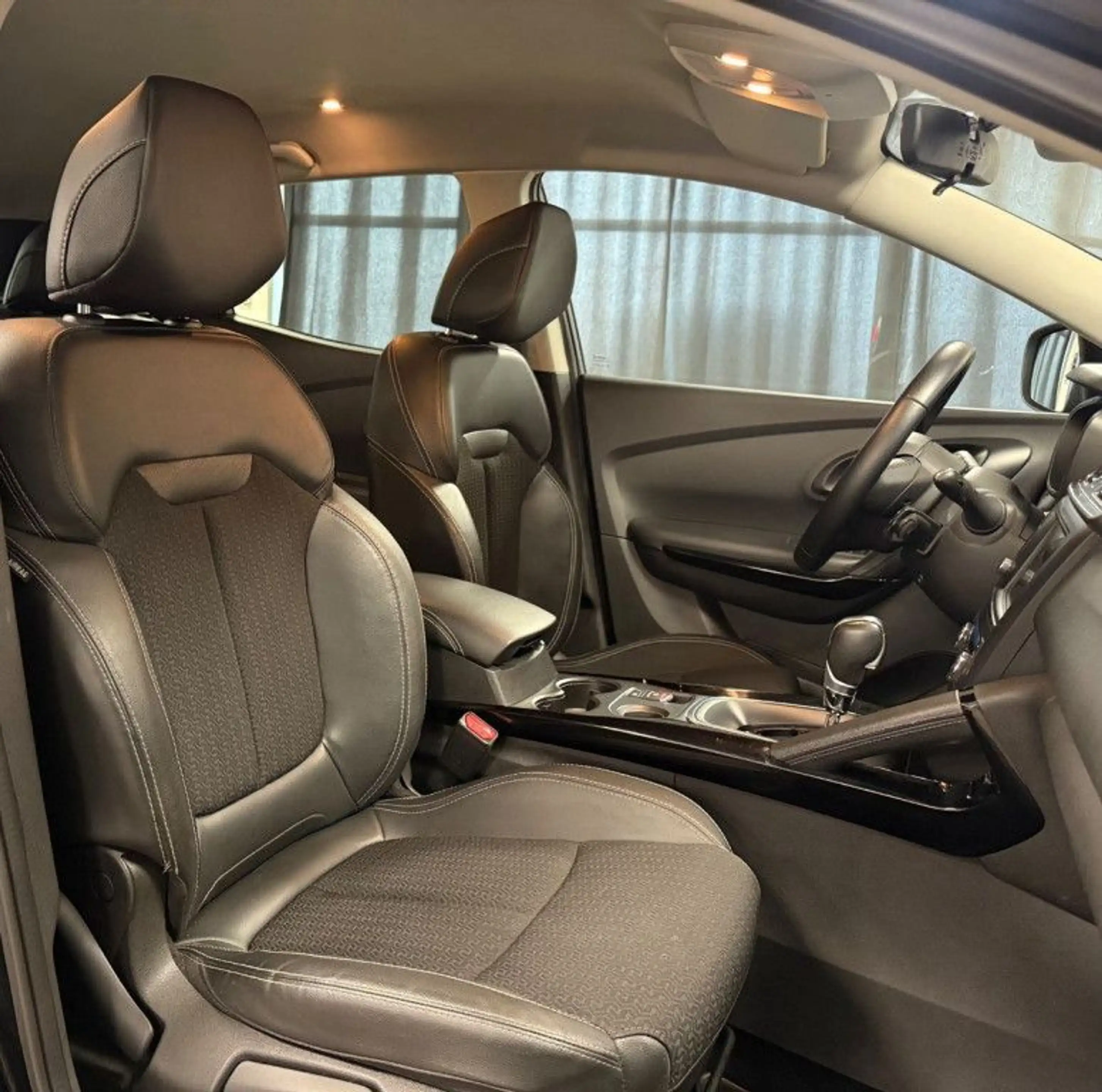 Renault Kadjar TCe EDC Limited Leder*NAVi*Tempomat*LED* — photo 11