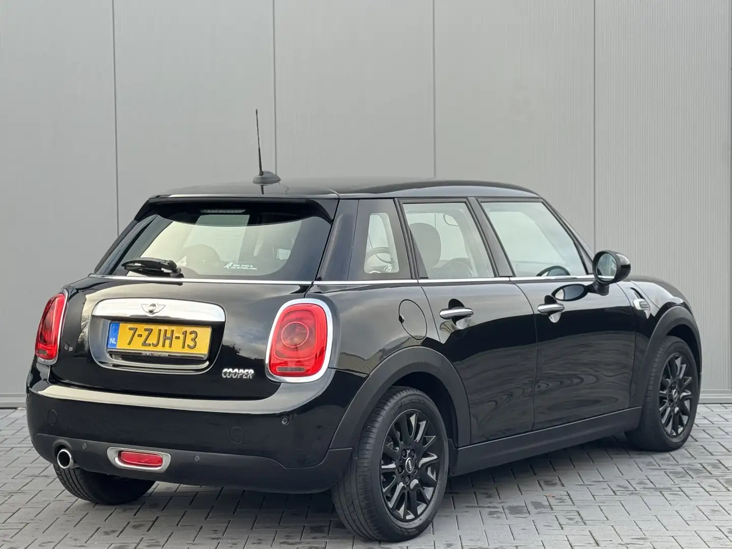 MINI Cooper 1.5 Salt 5-deurs | LED koplampen | Groot Navi | Wi Noir - 2