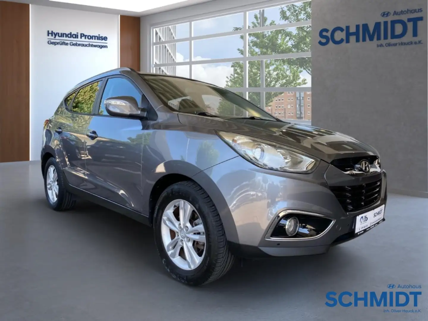 Hyundai iX35 5 Star Edition 2WD 1.6 Klima Alarm BT Berganfahras Grau - 2