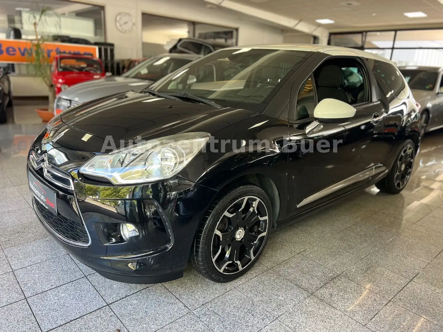 Citroen DS3 SportChic Sitzheizung/Touch/Navi Schwarz - 2