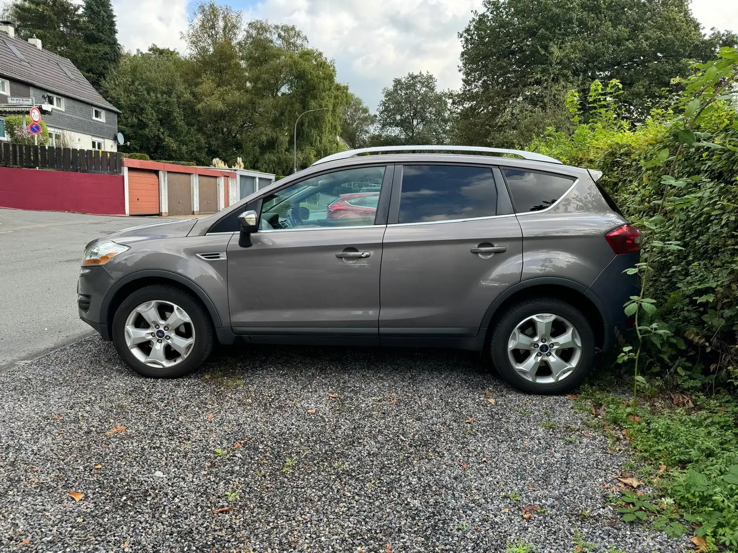 Ford Kuga Kuga Diesel 2.0 TDCi 4x4 Aut. Titanium Grau - 1