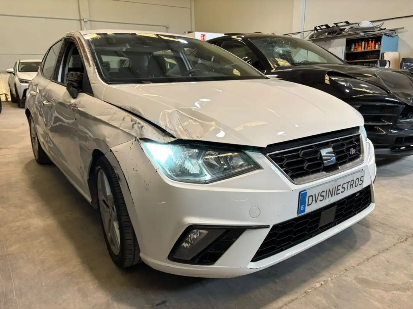 SEAT Ibiza Pequeño Manual de 5 Puertas - 1