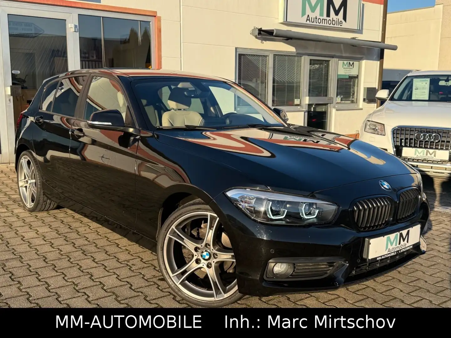 BMW 118 i Advantage 5-trg.-NAVI-LEDER-LED-19Z-PDC-SHZ Schwarz - 1