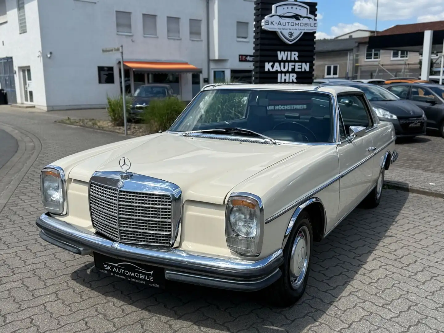 Mercedes-Benz 250 /8 Coupe SCHIEBEDACH-KNOCHENLENKRAD-DIESEL-W114 Beige - 2