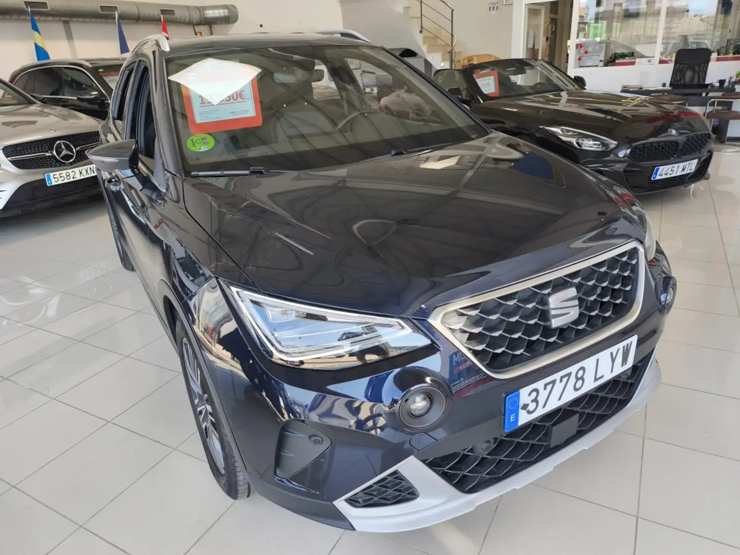 SEAT Arona 1.0 TSI S&S Xperience 110 Bleu - 1