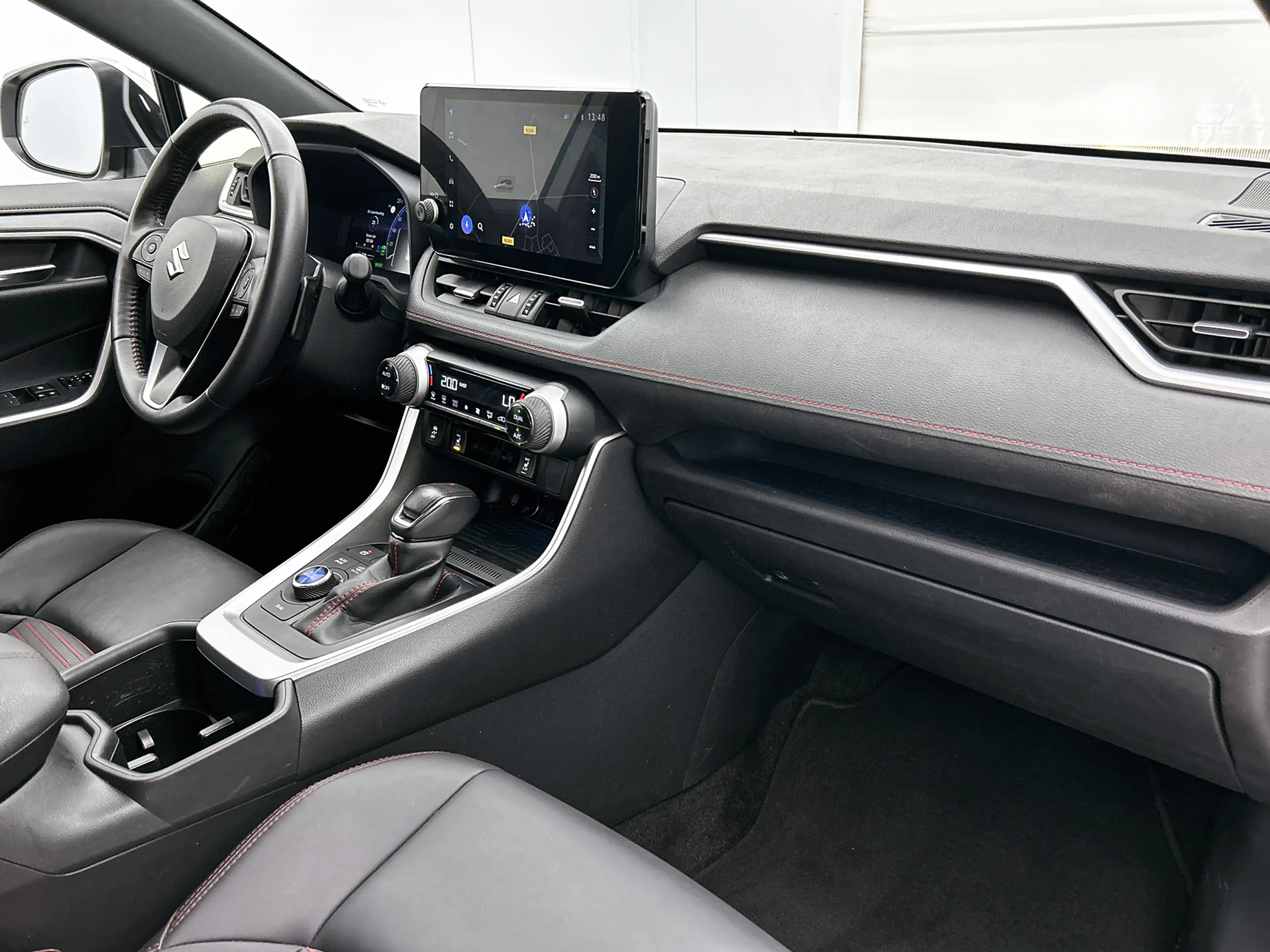 Suzuki Across 2.5 Plug-in Hybrid Style | 1500 KG trekgewicht | D — photo 6