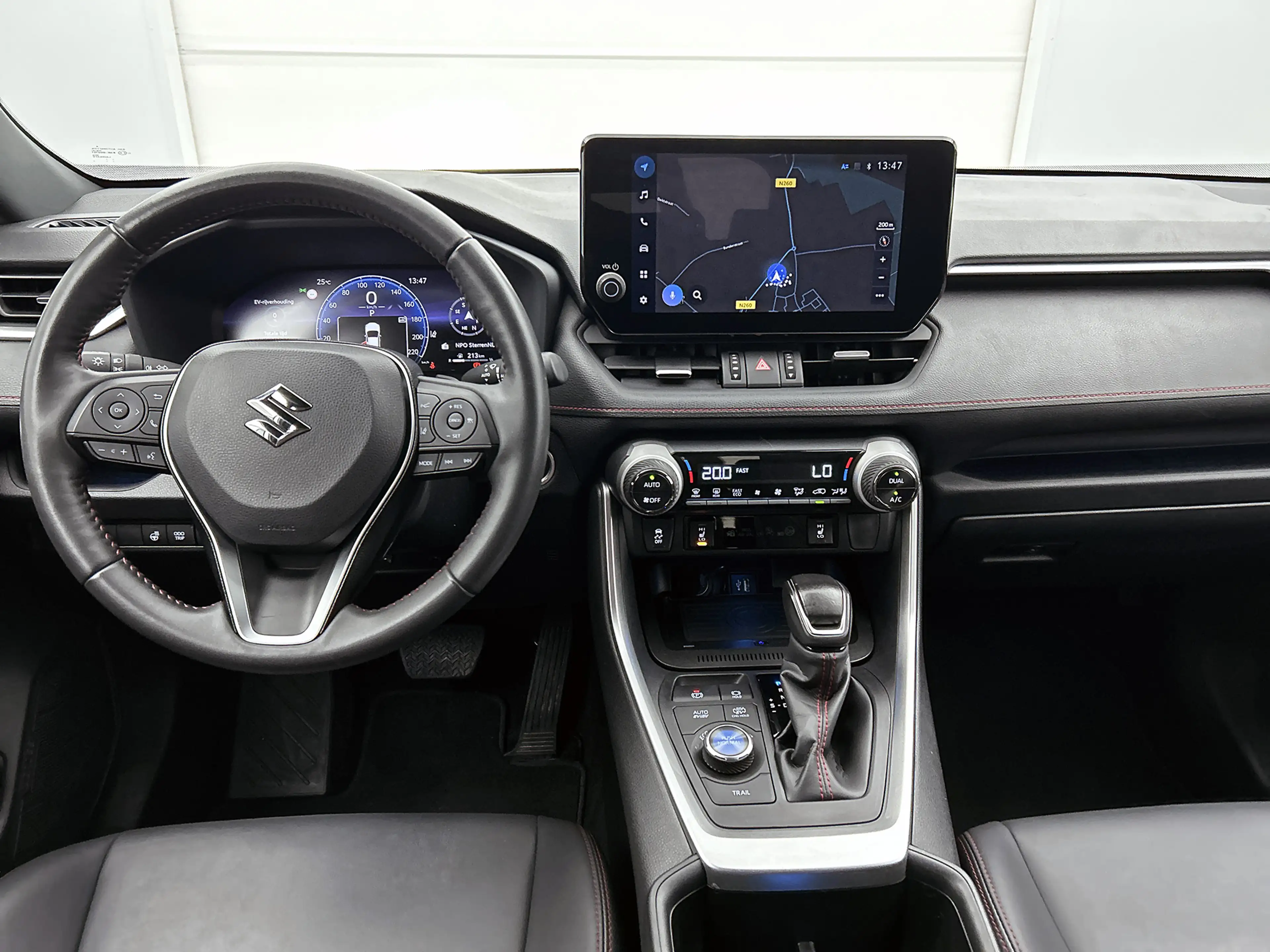 Suzuki Across 2.5 Plug-in Hybrid Style | 1500 KG trekgewicht | D — photo 4