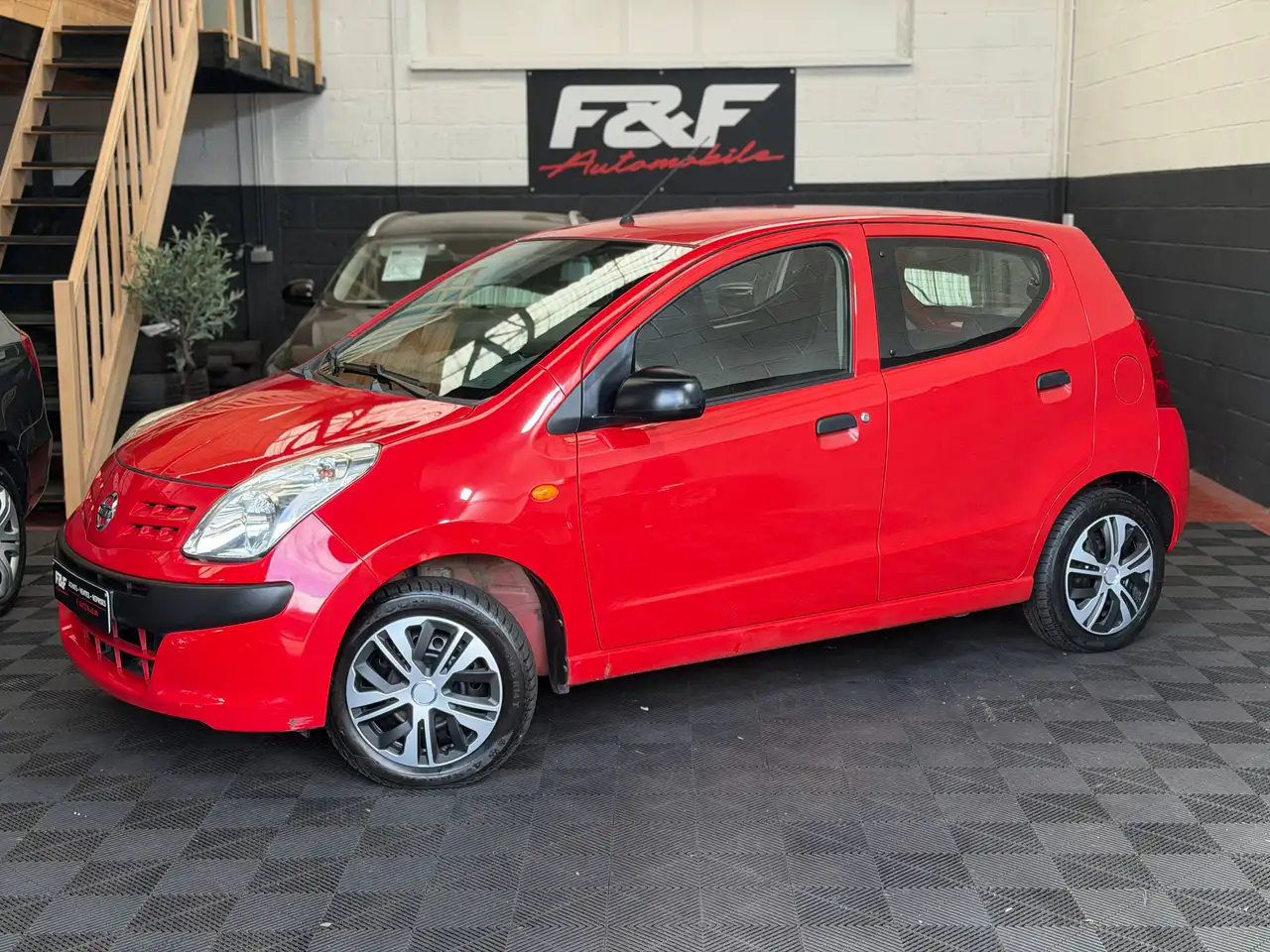 Nissan Pixo