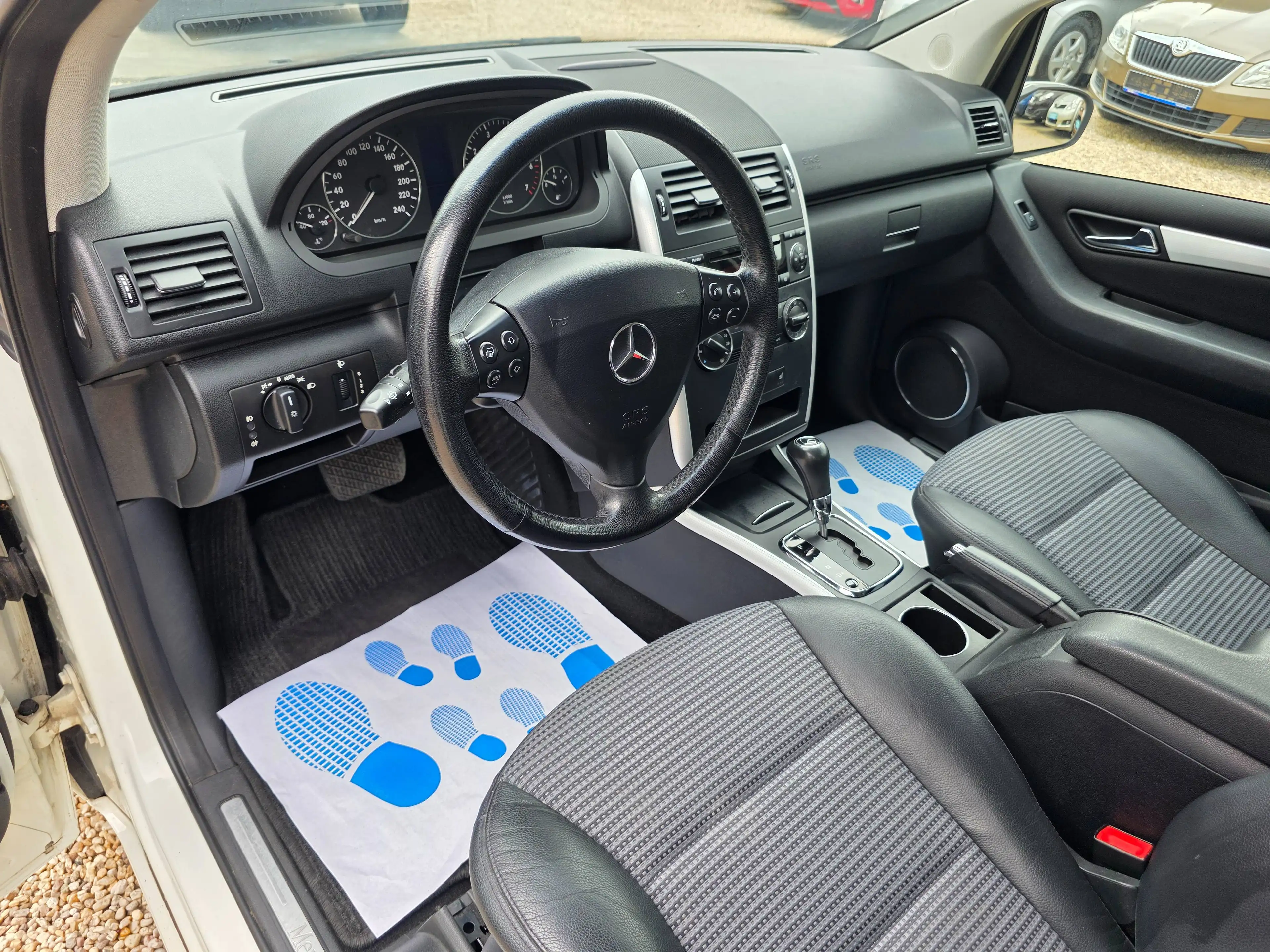 Mercedes-Benz A 150 A 150*Automatik*Avantgarde*Leder*Klima*PDC*Sitzh.* — photo 8