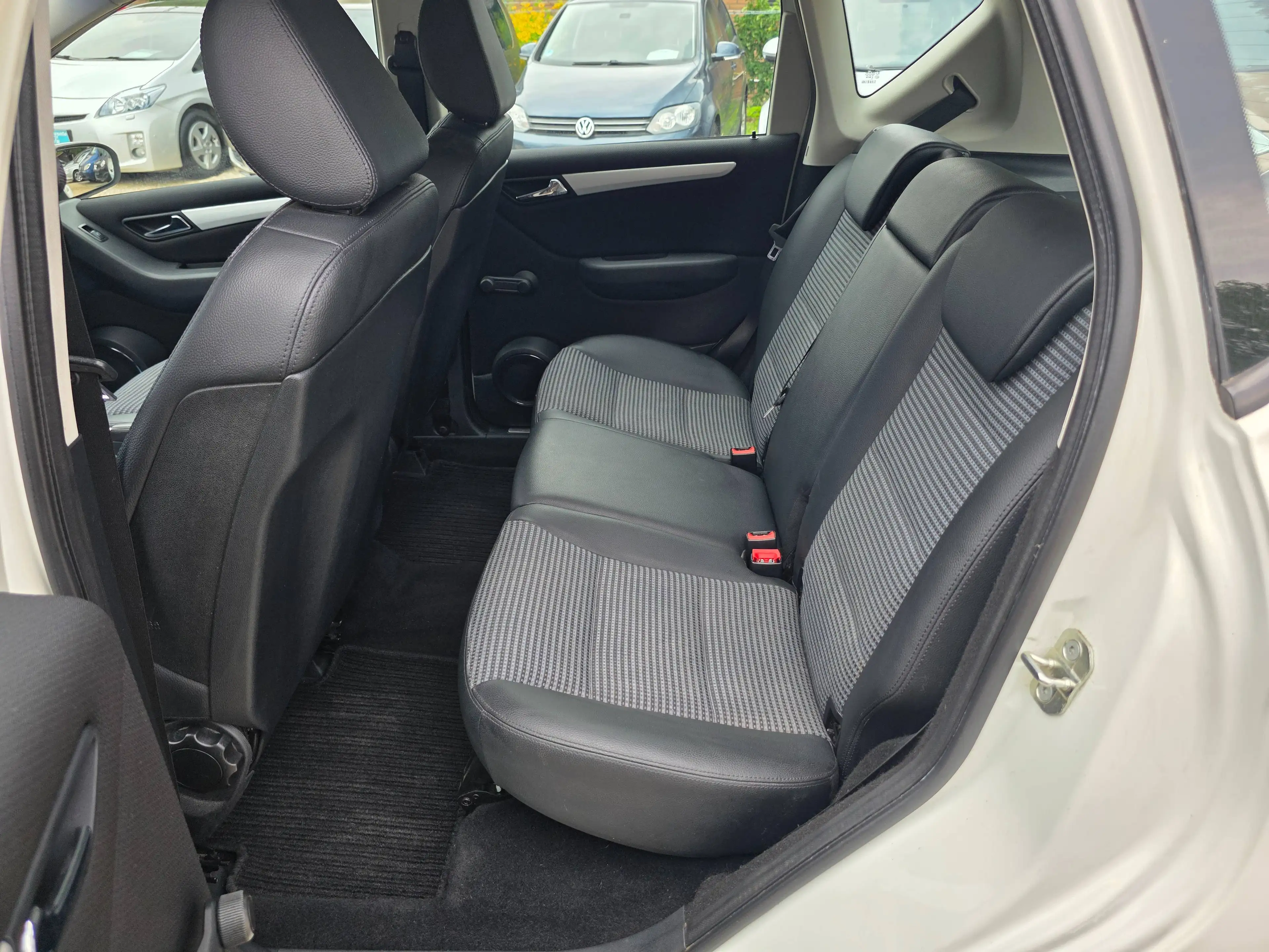 Mercedes-Benz A 150 A 150*Automatik*Avantgarde*Leder*Klima*PDC*Sitzh.* — photo 9