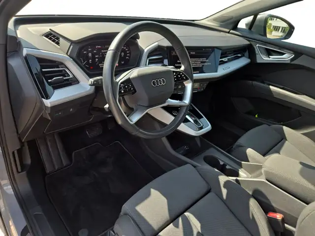 Audi Q4 E-Tron view 4