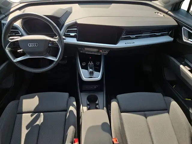 Audi Q4 E-Tron view 8