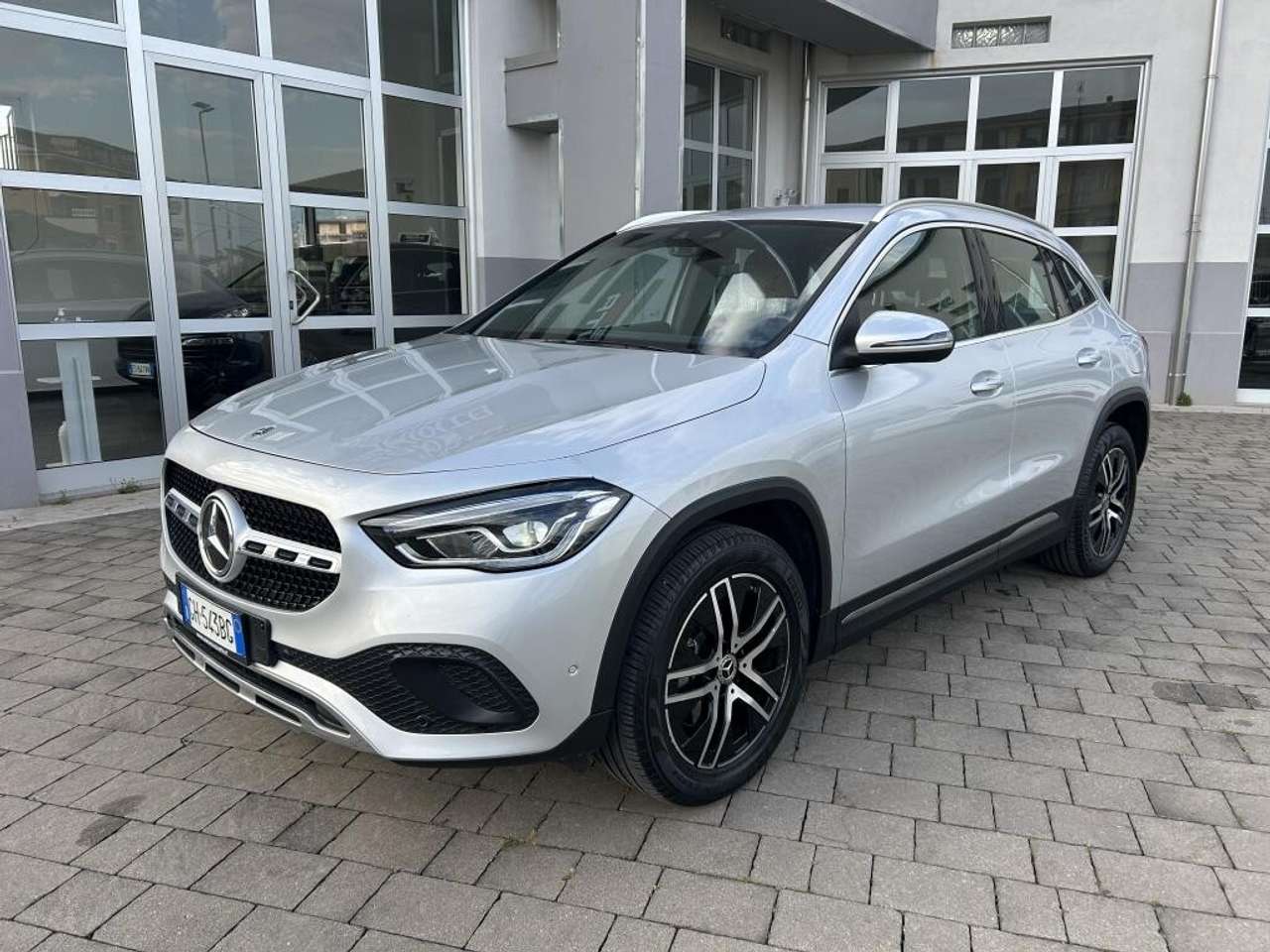 Mercedes-Benz GLA 250 e hybrid EQ Premium