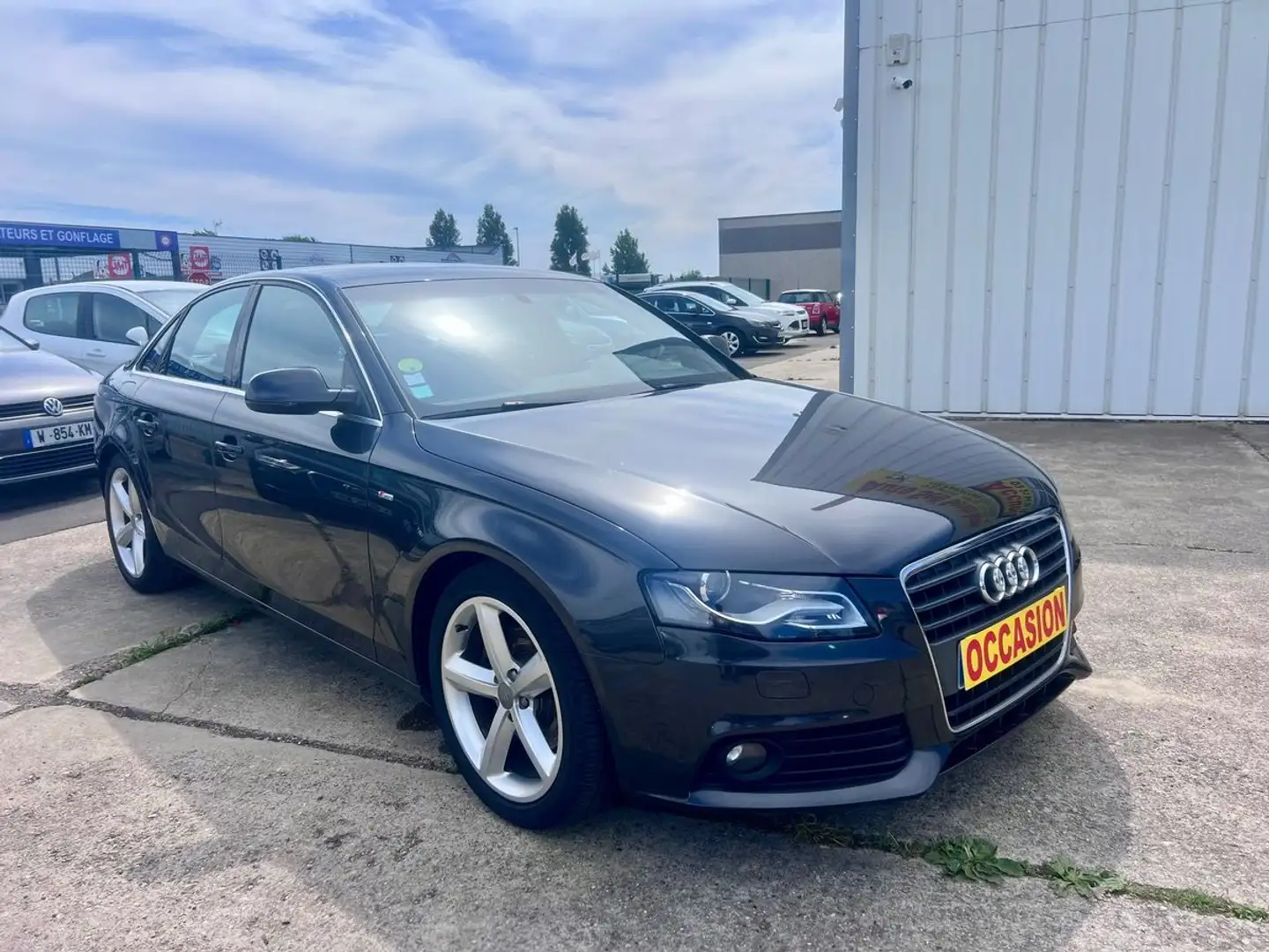 Audi A4 2.0 TDI 143CH S LINE / DISTRI OK Gris - 1