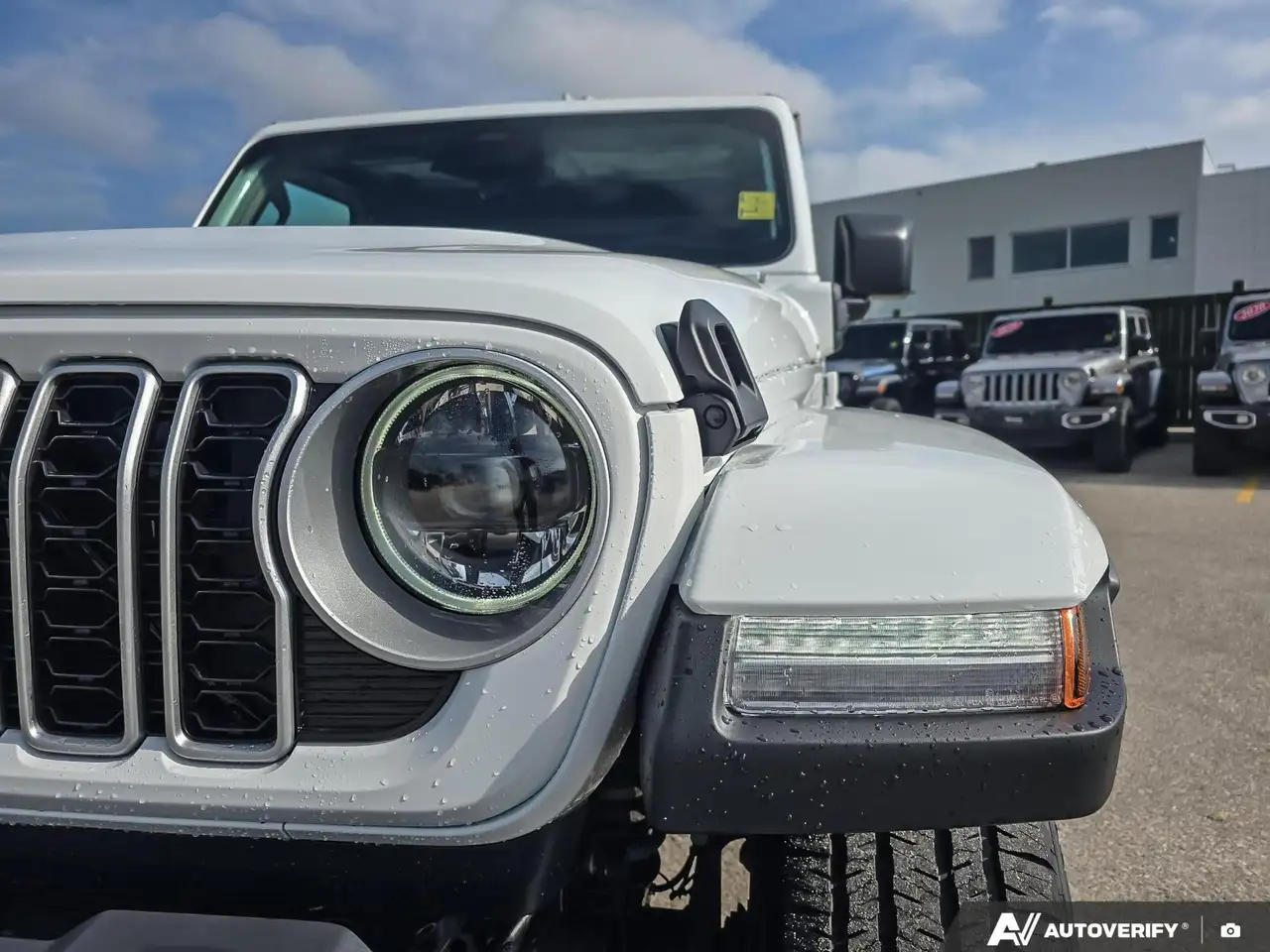 Jeep Wrangler снимка Jeep Wrangler