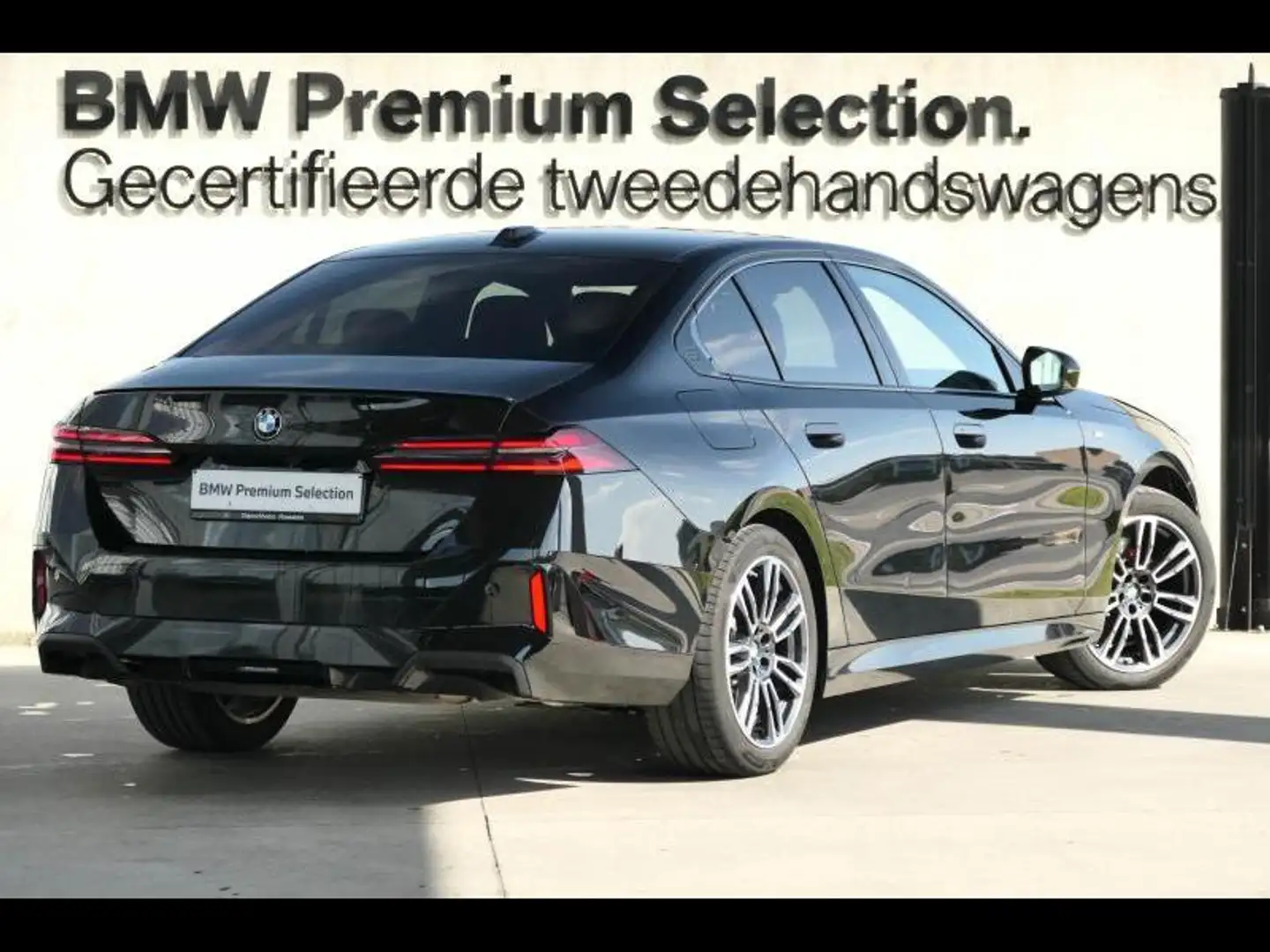 BMW 520 520ia Berline M Sport Pro Zwart - 2