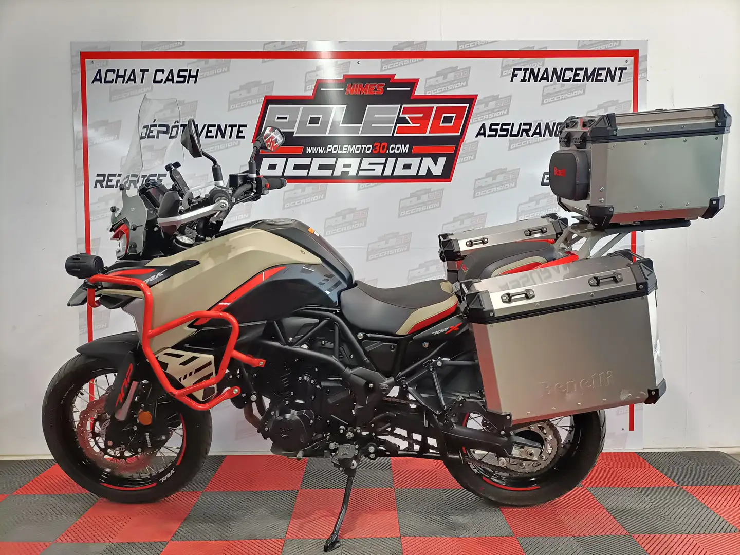 Benelli TRK 702 White - 2