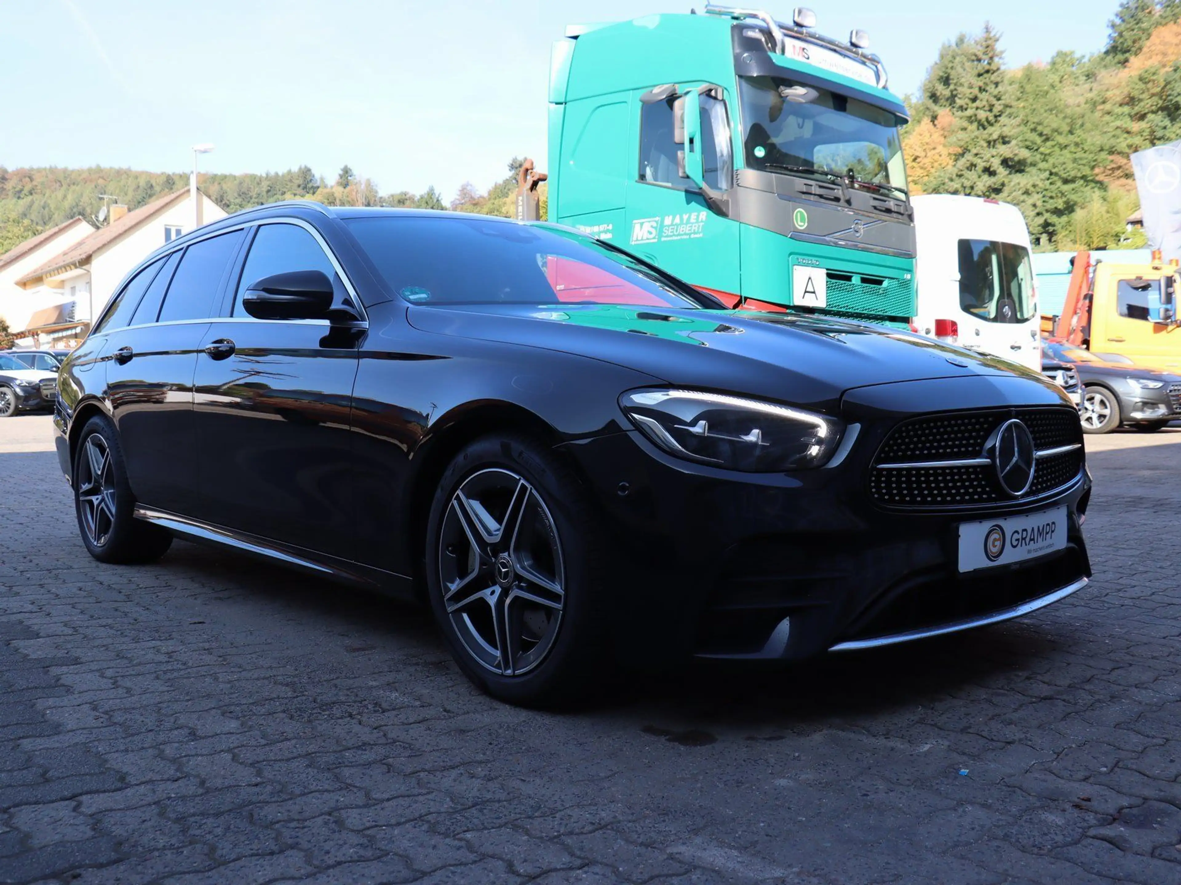 Mercedes-Benz E 400 T d AMG Line 4M Distronic / 360° / GSD... — photo 2